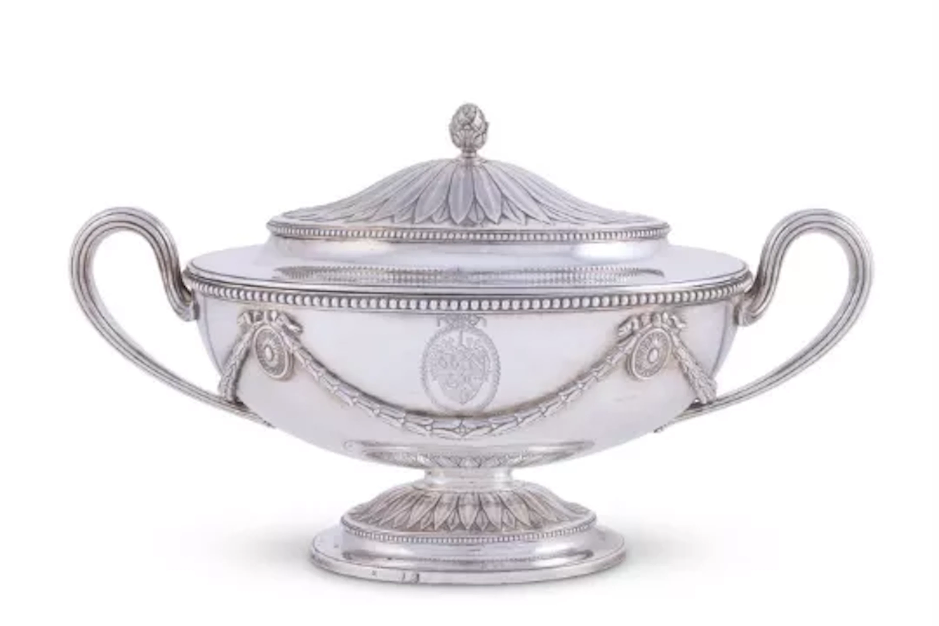 A GEORGE III SILVER OVAL PEDESTAL TUREEN AND COVER SEBASTIAN & JAMES CRESPELL