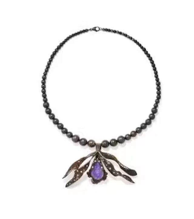 ROGER DOYLE, AN OPAL AND DIAMOND NECKLACE