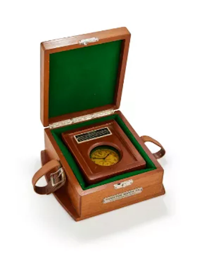 AN AMERICAN WWII PERIOD DECK WATCH