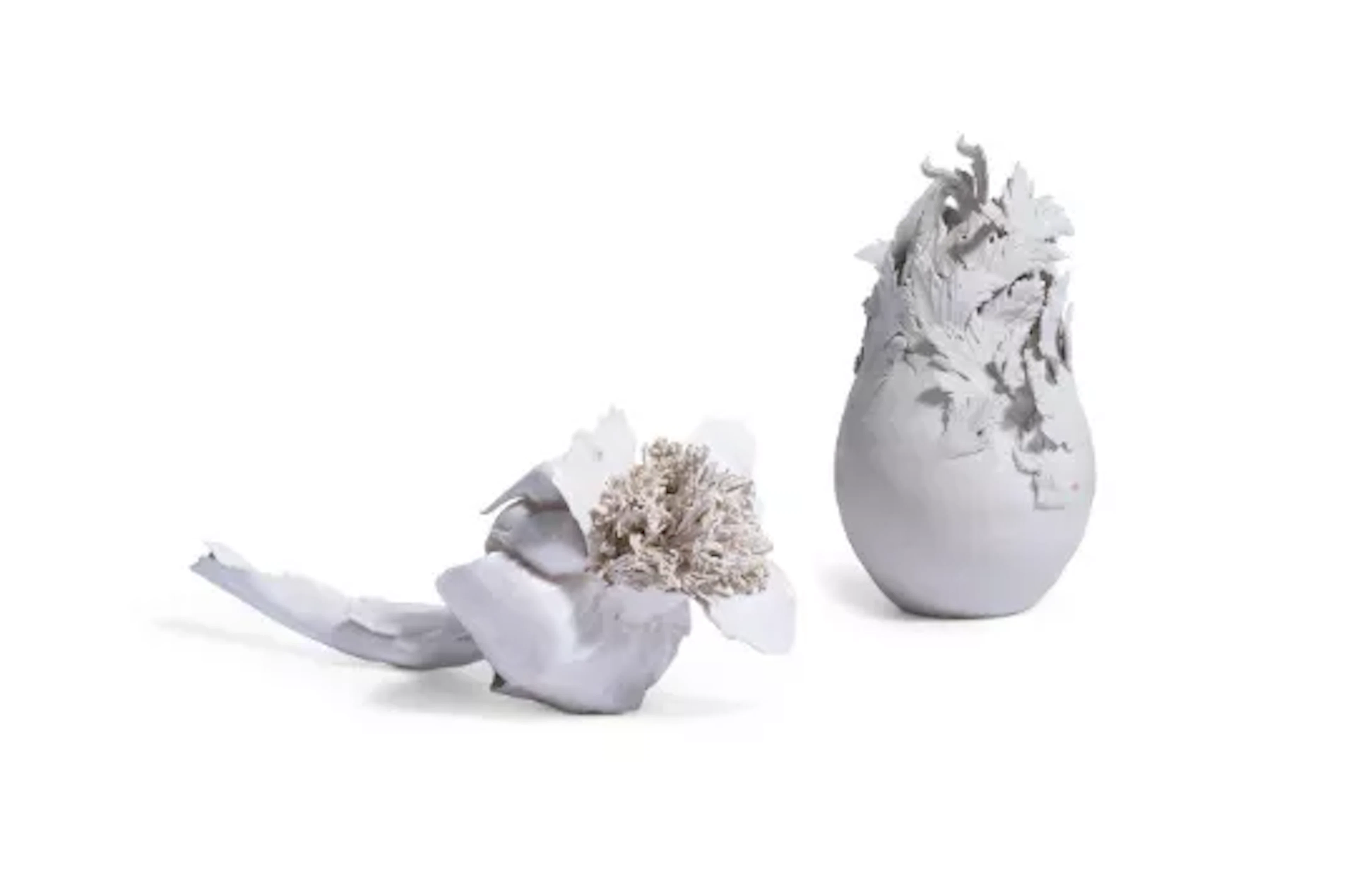 HITOMI HOSONO (JAPANESE, 1978-), A FLORIFORM VASE, EARLY 21ST CENTURY