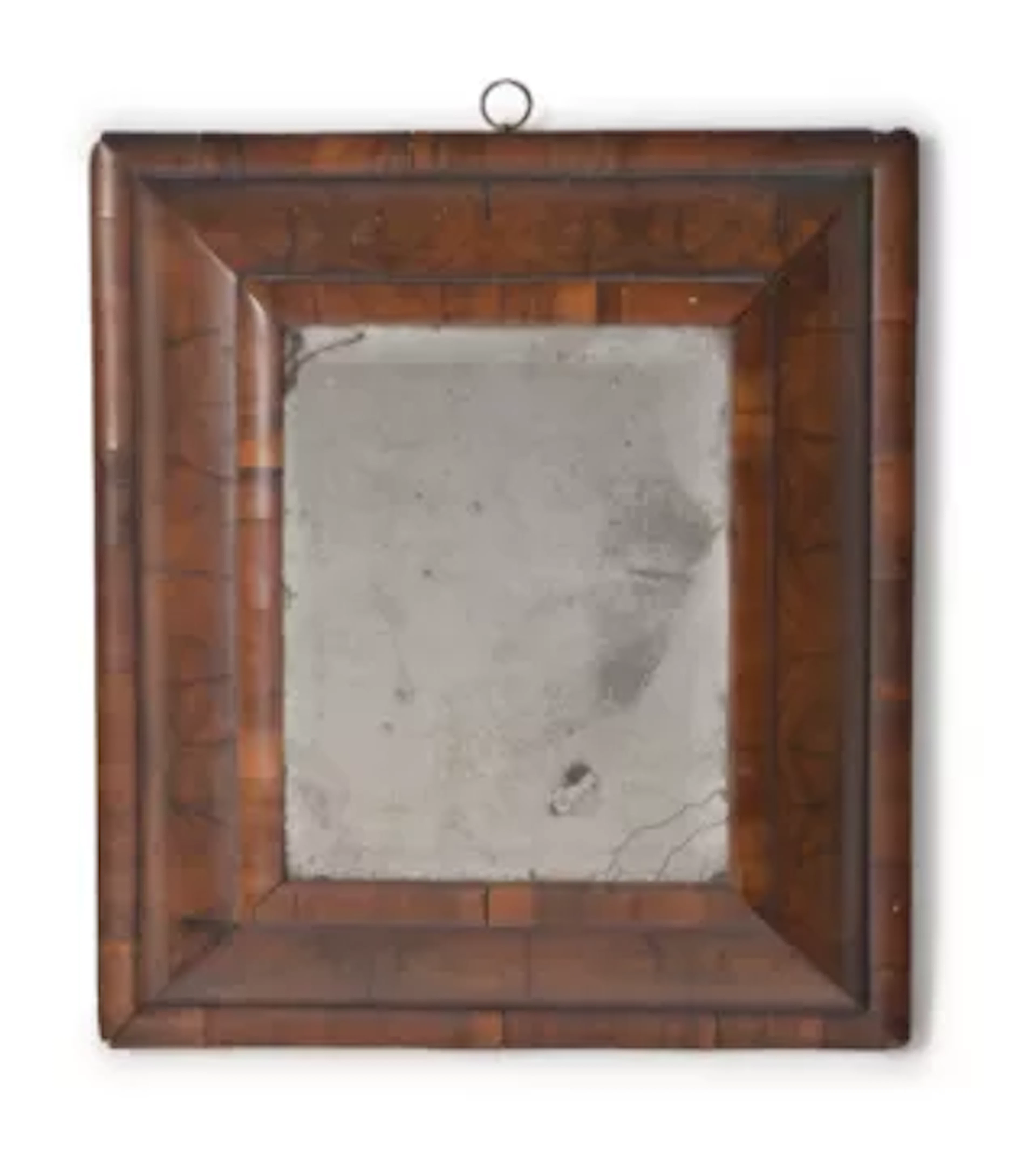 A WILLIAM & MARY WALNUT OYSTER CUSHION MIRROR, CIRCA 1690