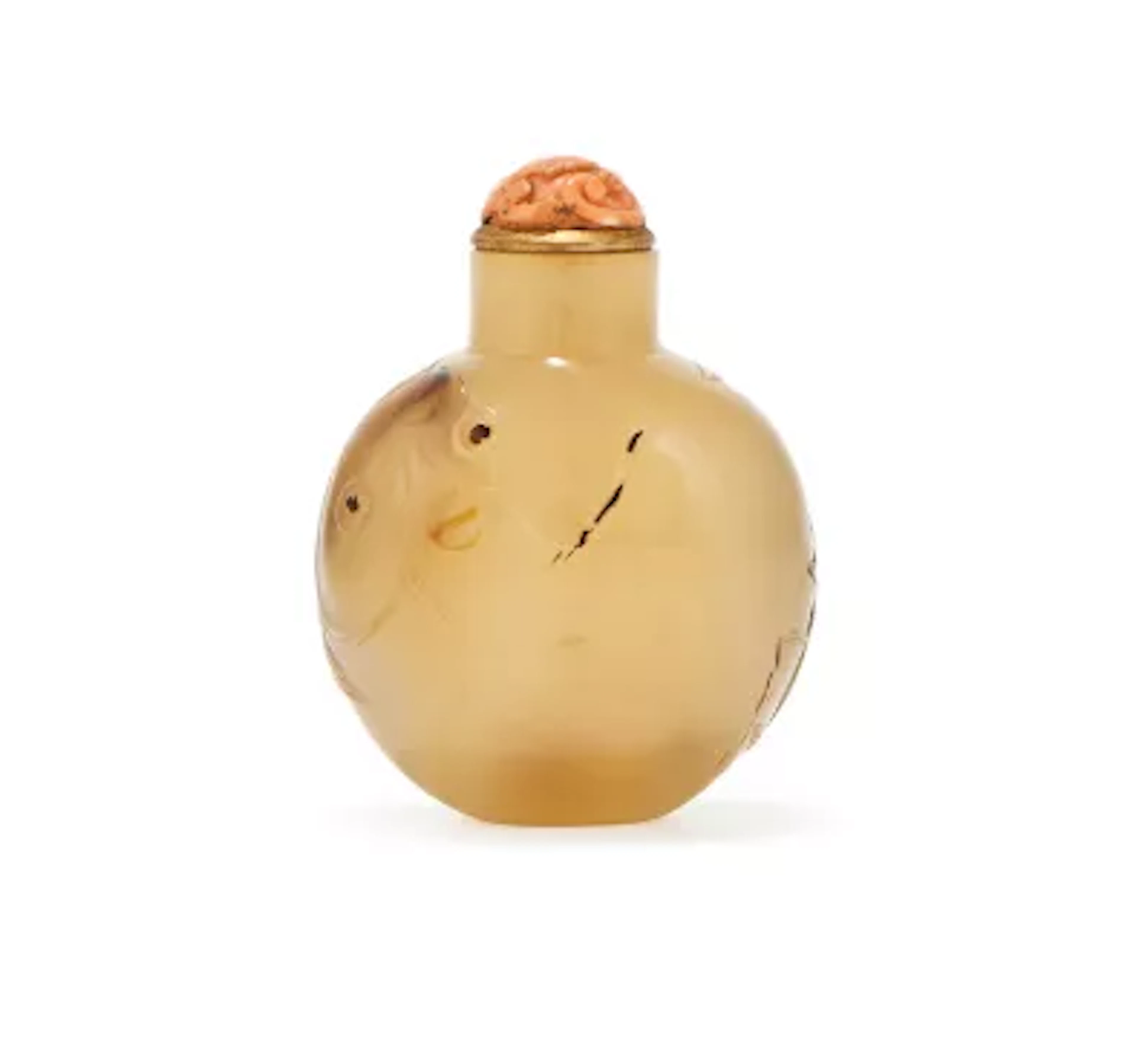 A Chinese carved agate 'Catfish' snuff bottle, 18th century