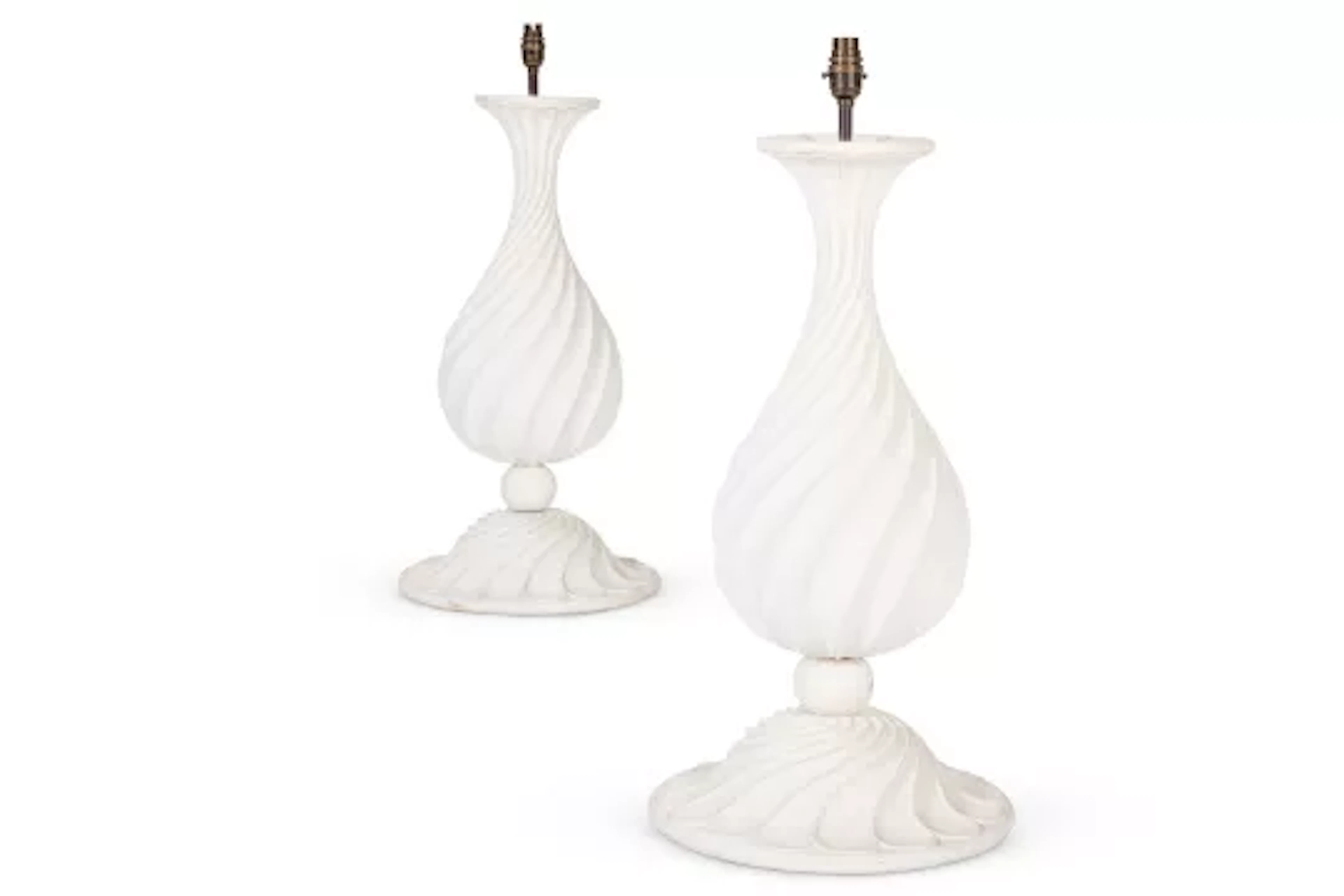 A LARGE PAIR OF WHITE PAINTED WOOD TABLE LAMPS, BY ANDREW ALLFREE (B.1956)
