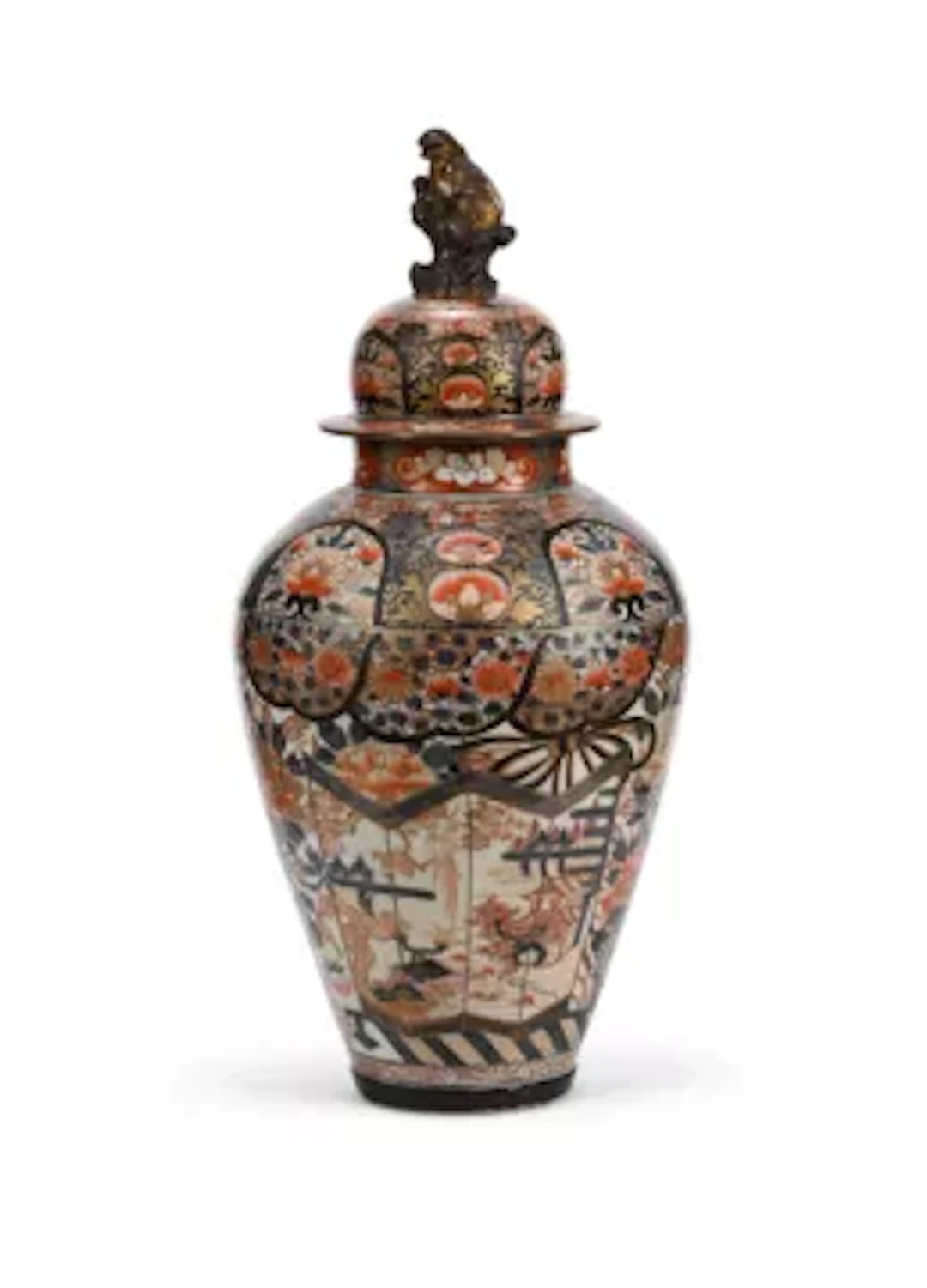 A Large Japanese Imari baluster vase and cover, late 17th or early 18th century