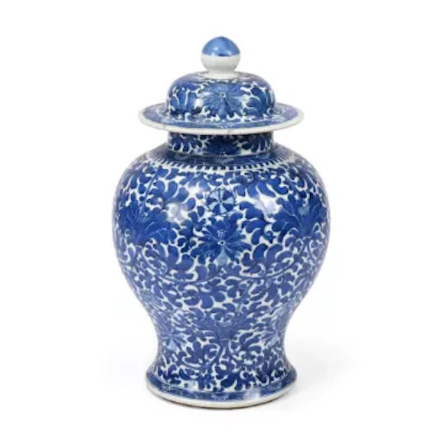 A Chinese blue and white vase and cover, Late Qing dynasty