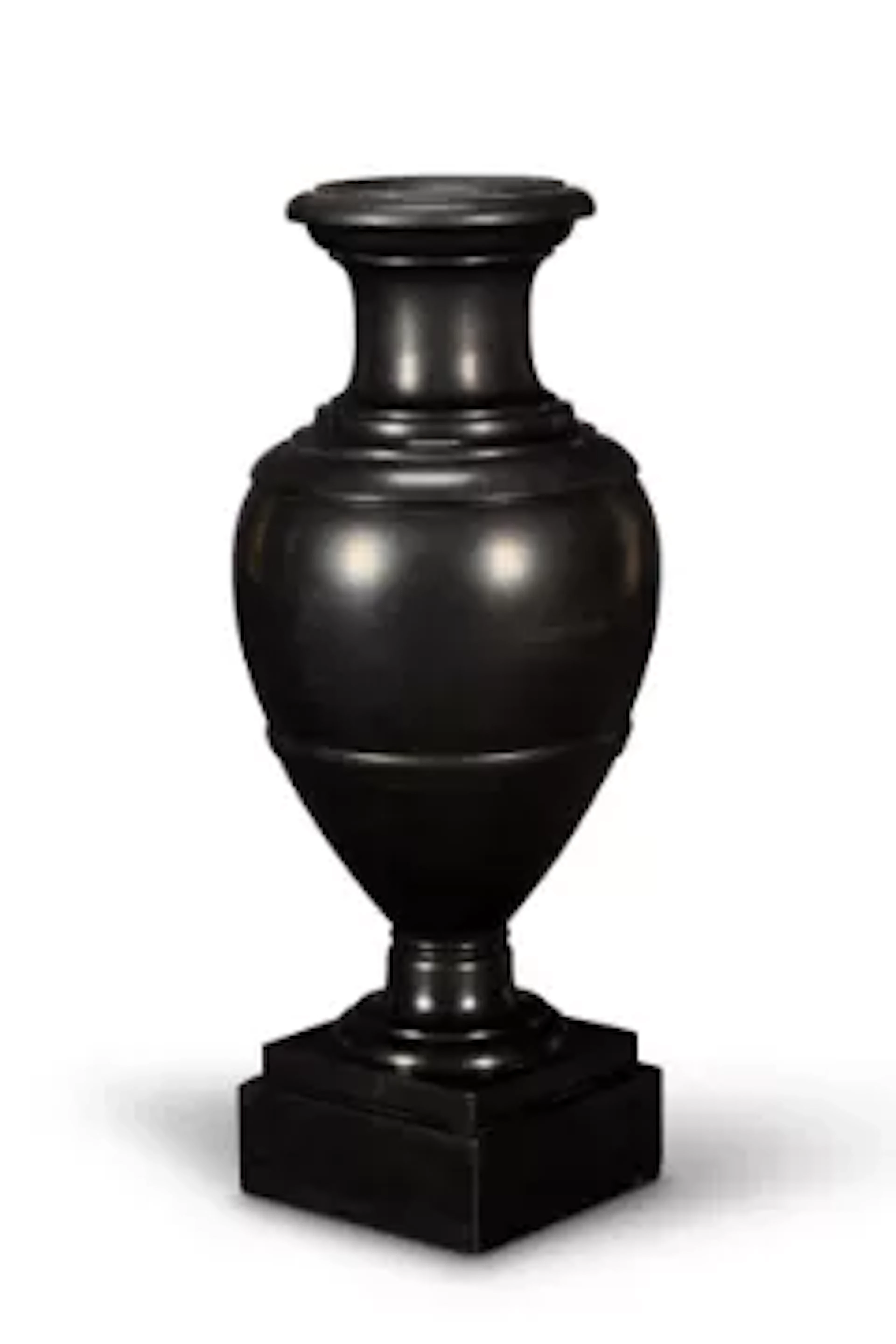 A REGENCY DERBYSHIRE BLACK MARBLE URN, FIRST HALF 19TH CENTURY