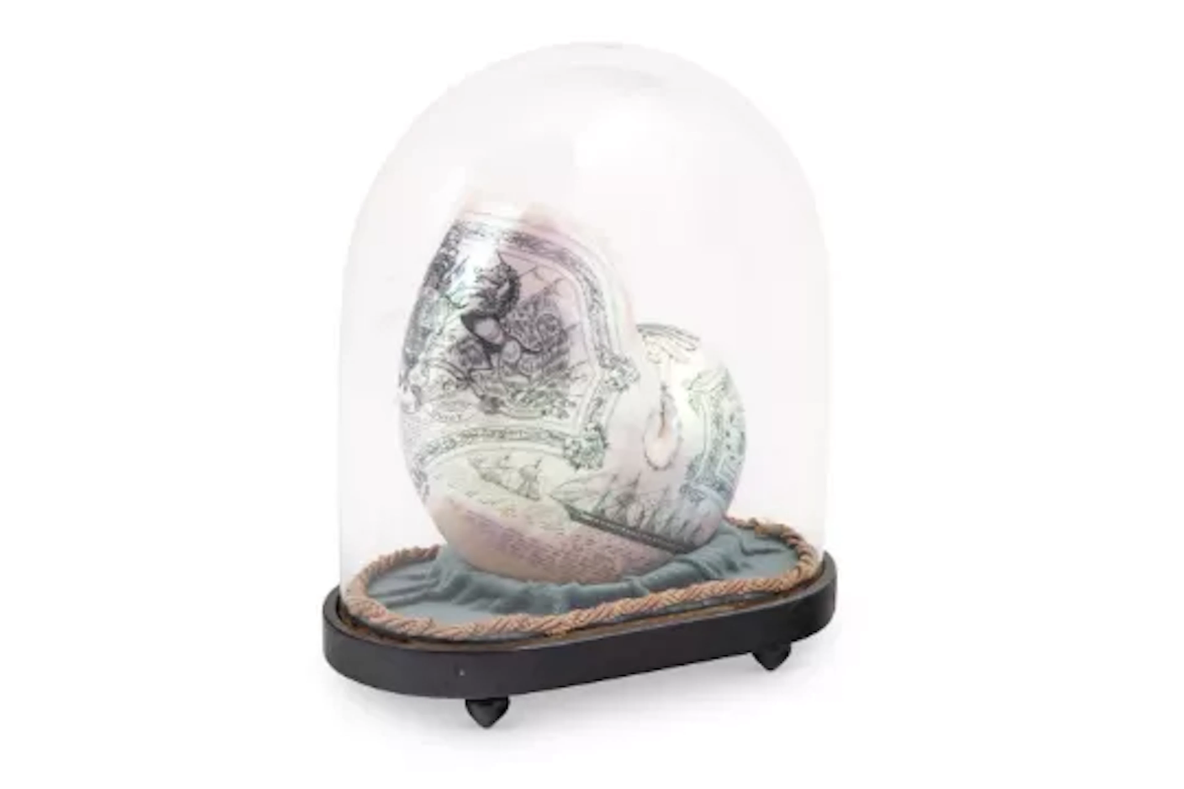 Y A LARGE SCRIMSHAW WORKED NAUTILUS SHELL BY CHARLES H. WOOD