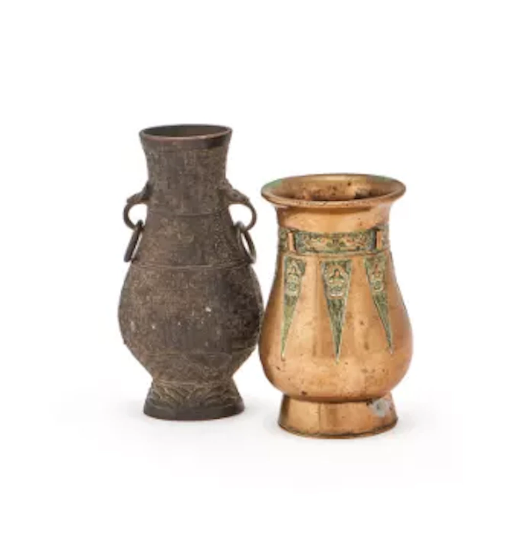 A Chinese archaistic style bronze vase, Song to Ming dynasty