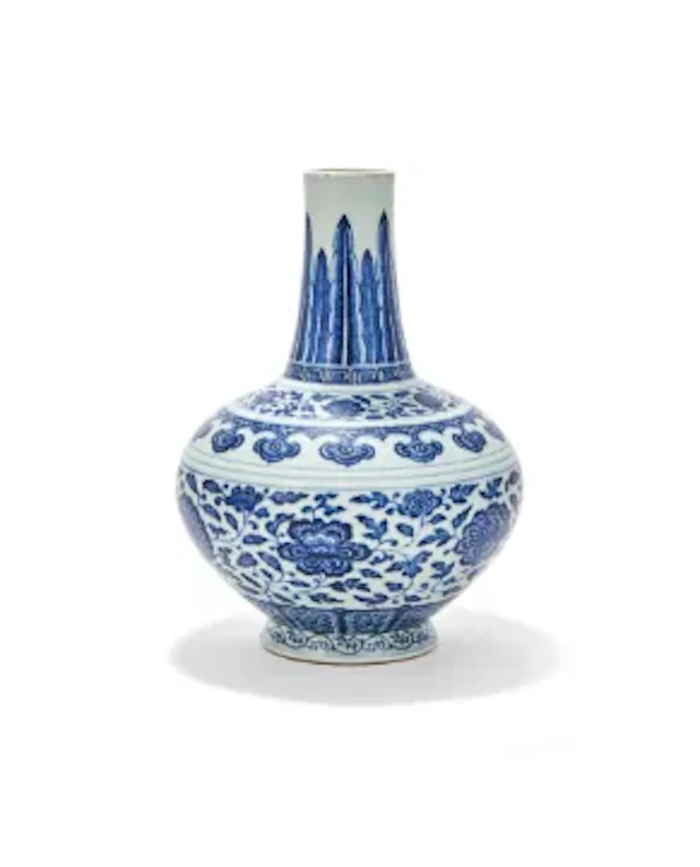 A Chinese blue and white Chrysanthemum vase, Qianlong mark and of the period