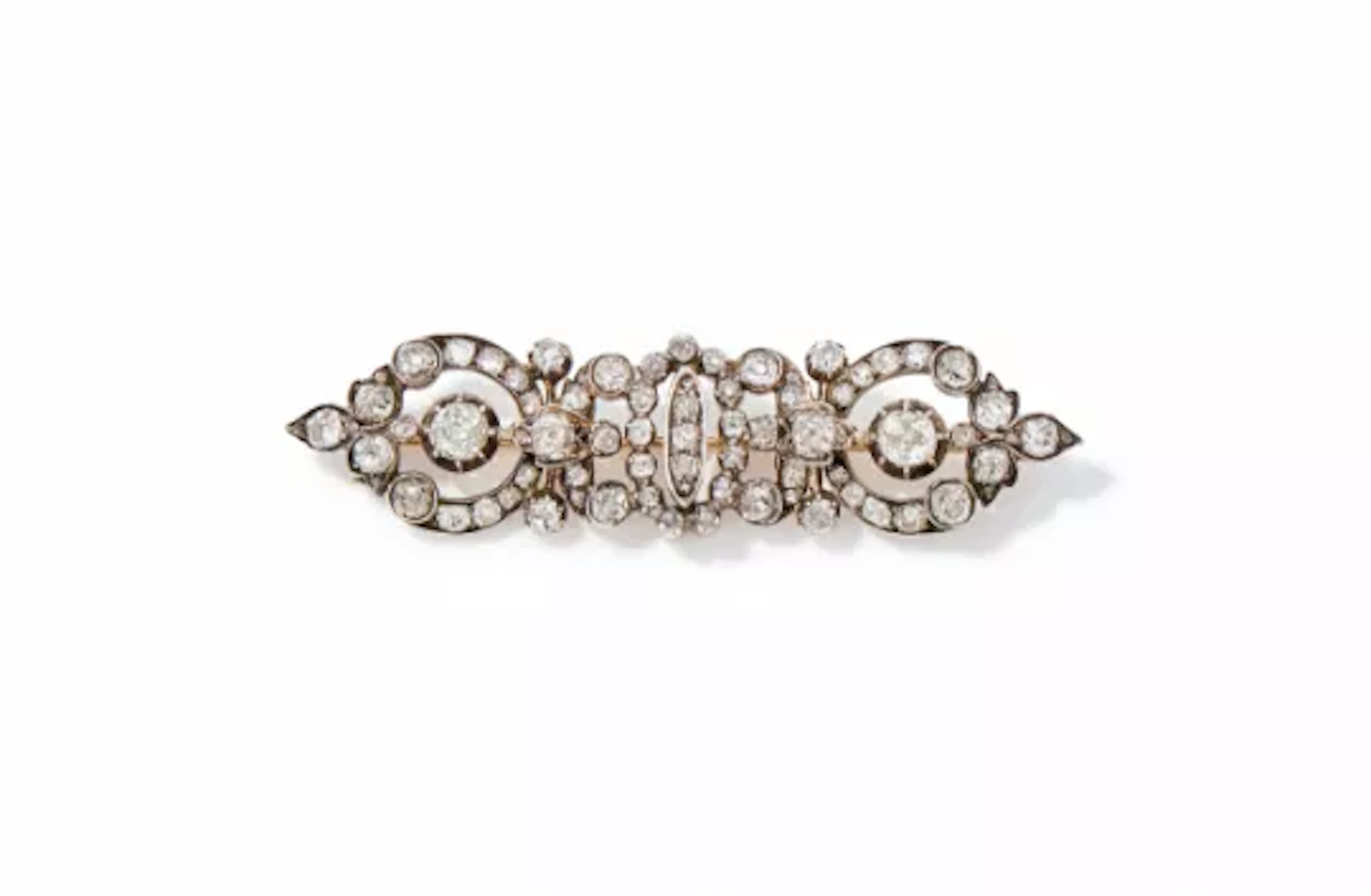 A LATE VICTORIAN DIAMOND BROOCH