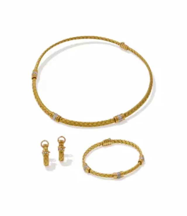 A DIAMOND SET NECKLACE, BRACELET AND EARRING SUITE