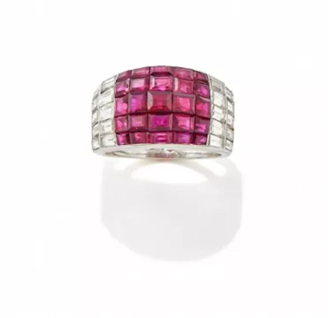 A 1950S RUBY AND DIAMOND DRESS RING