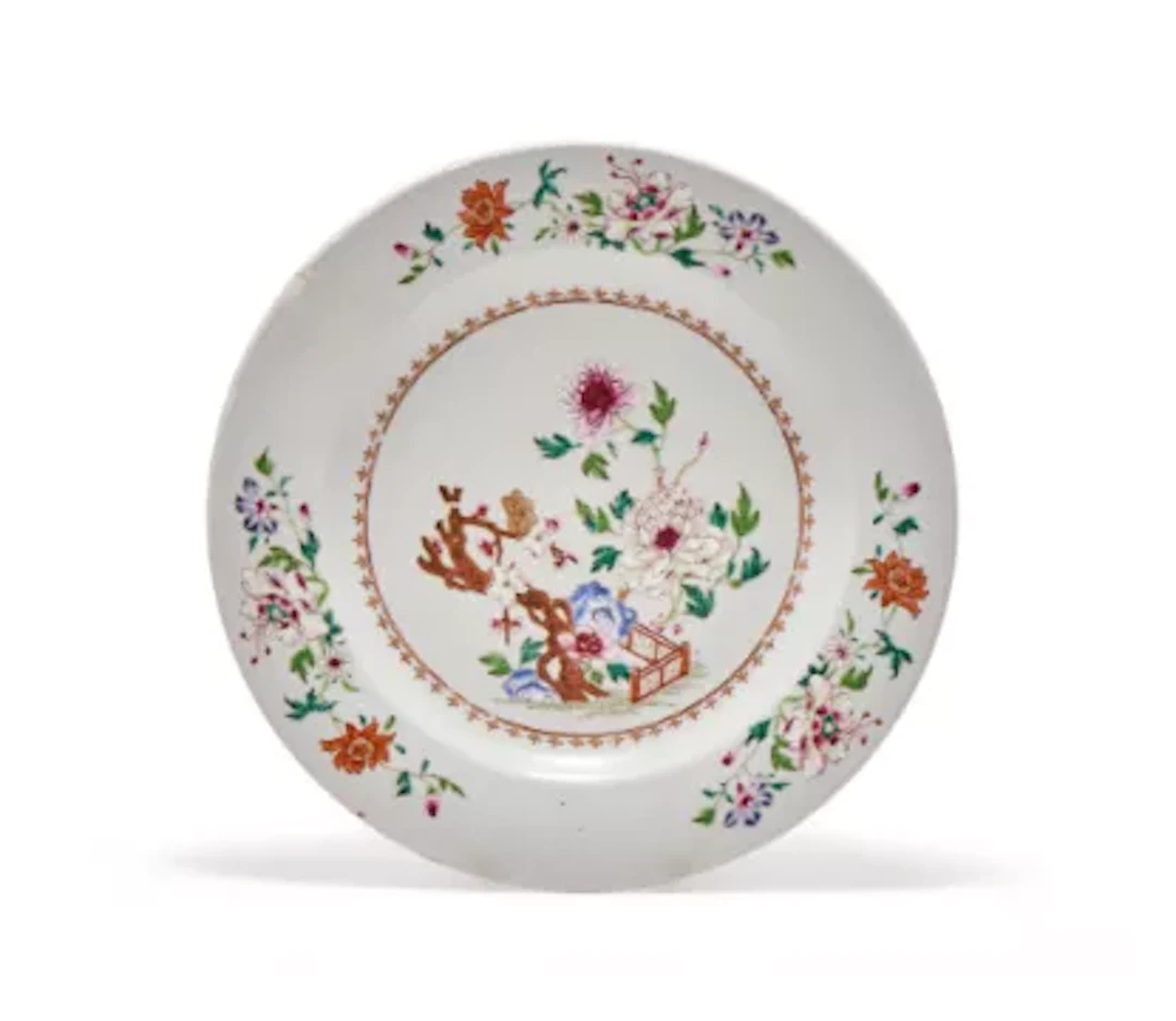 A Chinese Famille Rose dish, Qianlong