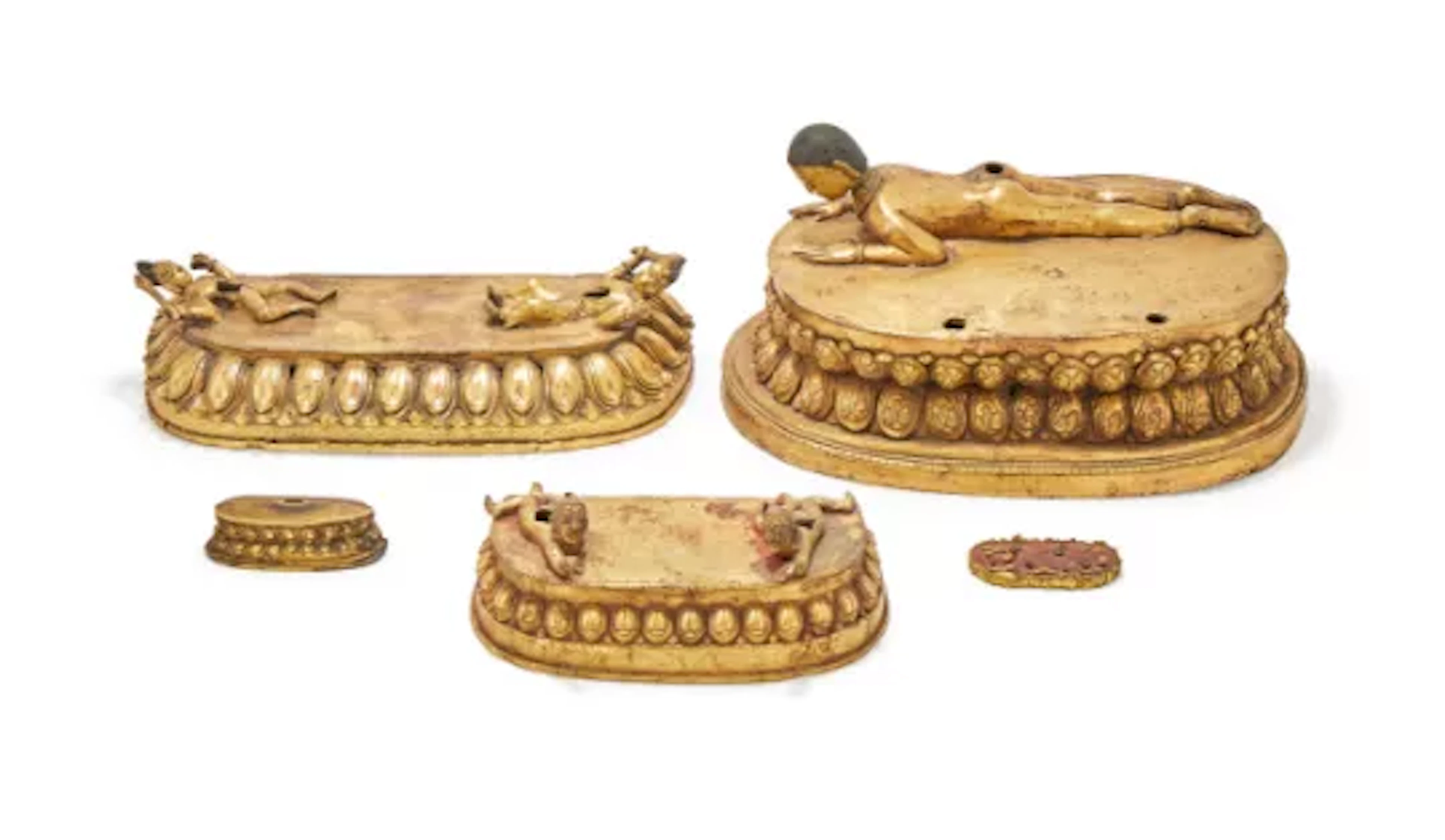 A group of eight Tibetan items