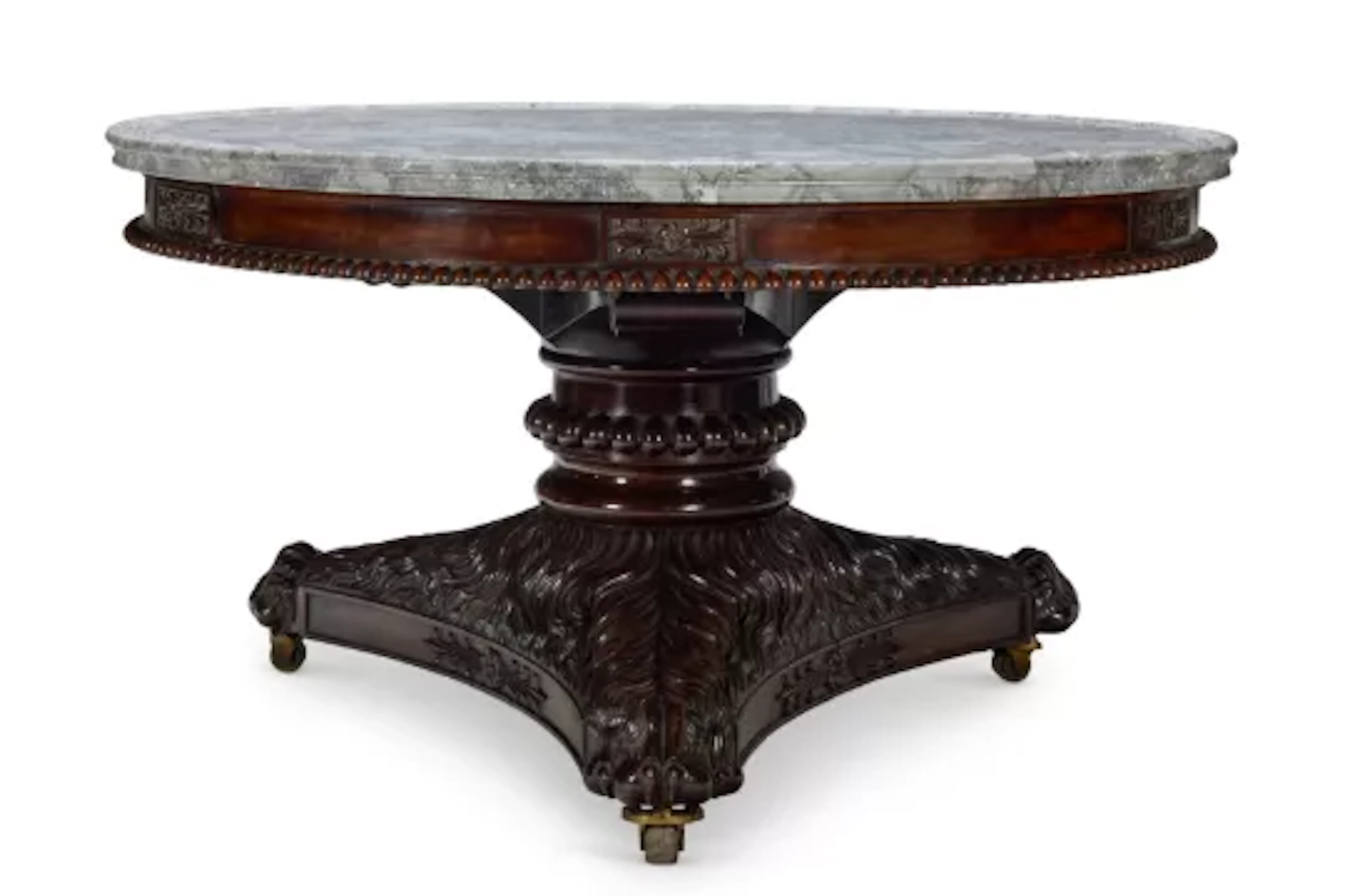 A REGENCY CARVED MAHOGANY CIRCULAR CENTRE TABLE, CIRCA 1820