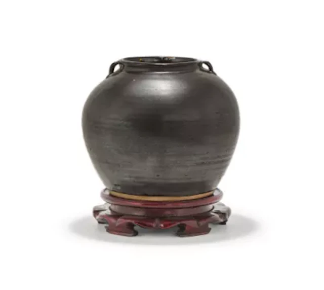 A Chinese black glazed oil spotted jar, Jin Dynasty (1115-1234)