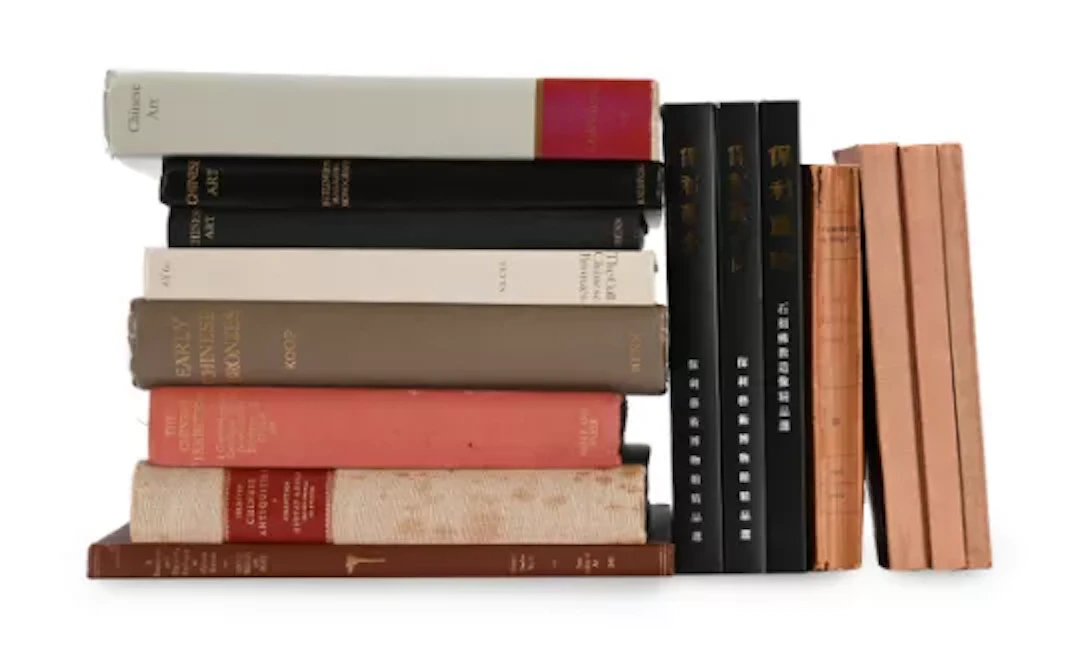 Ɵ The Chinese Exhibition: A Commemorative Catalogue, International