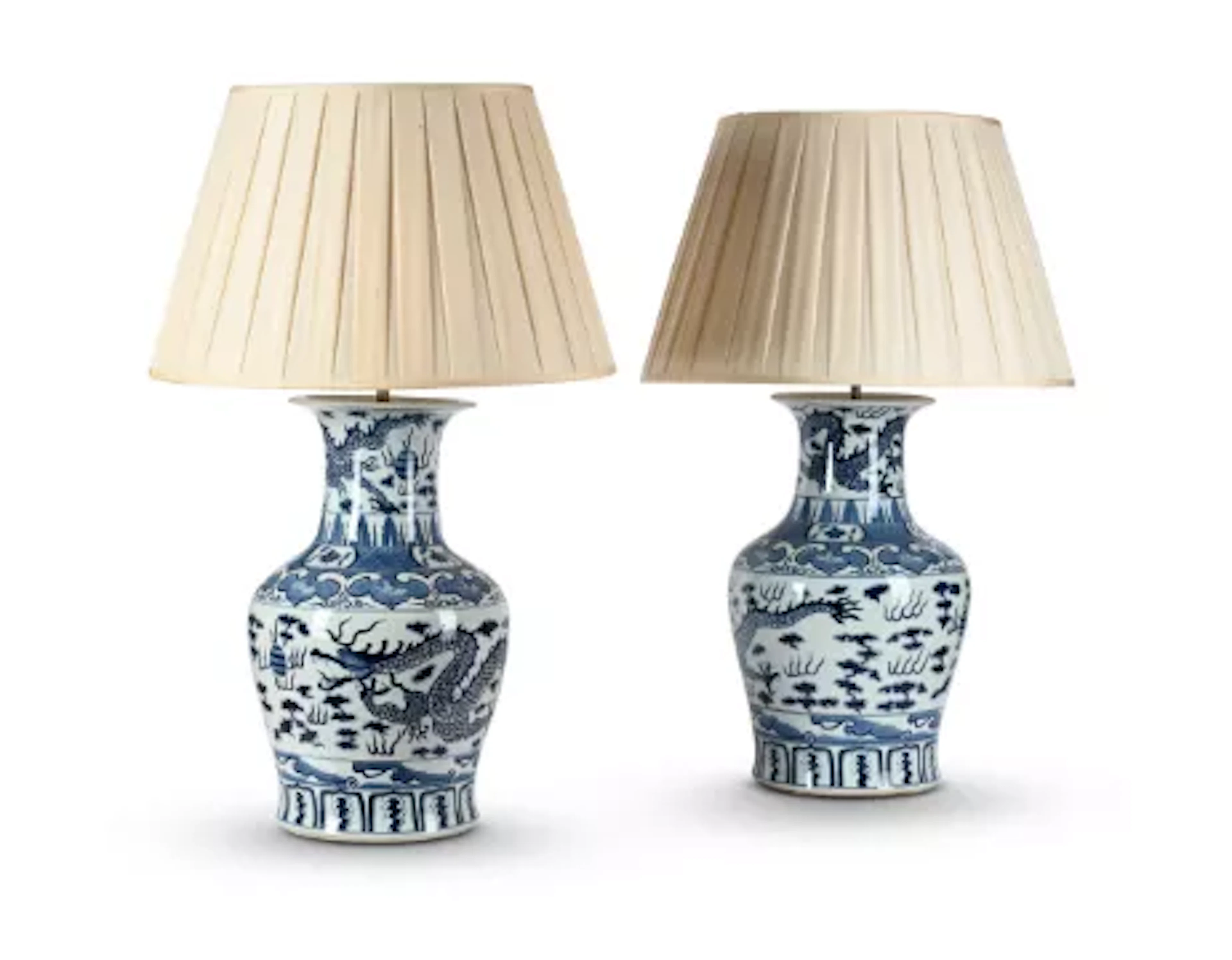 A LARGE PAIR OF CHINESE BLUE AND WHITE 'DRAGON' TABLE LIGHTS, 20TH CENTURY