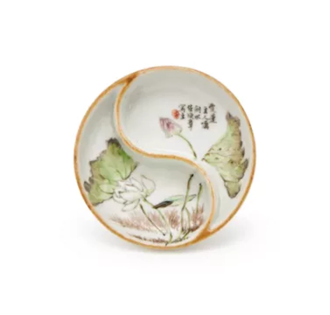 A small Chinese Qianjiang style palette, painted by Ren Huanzhang