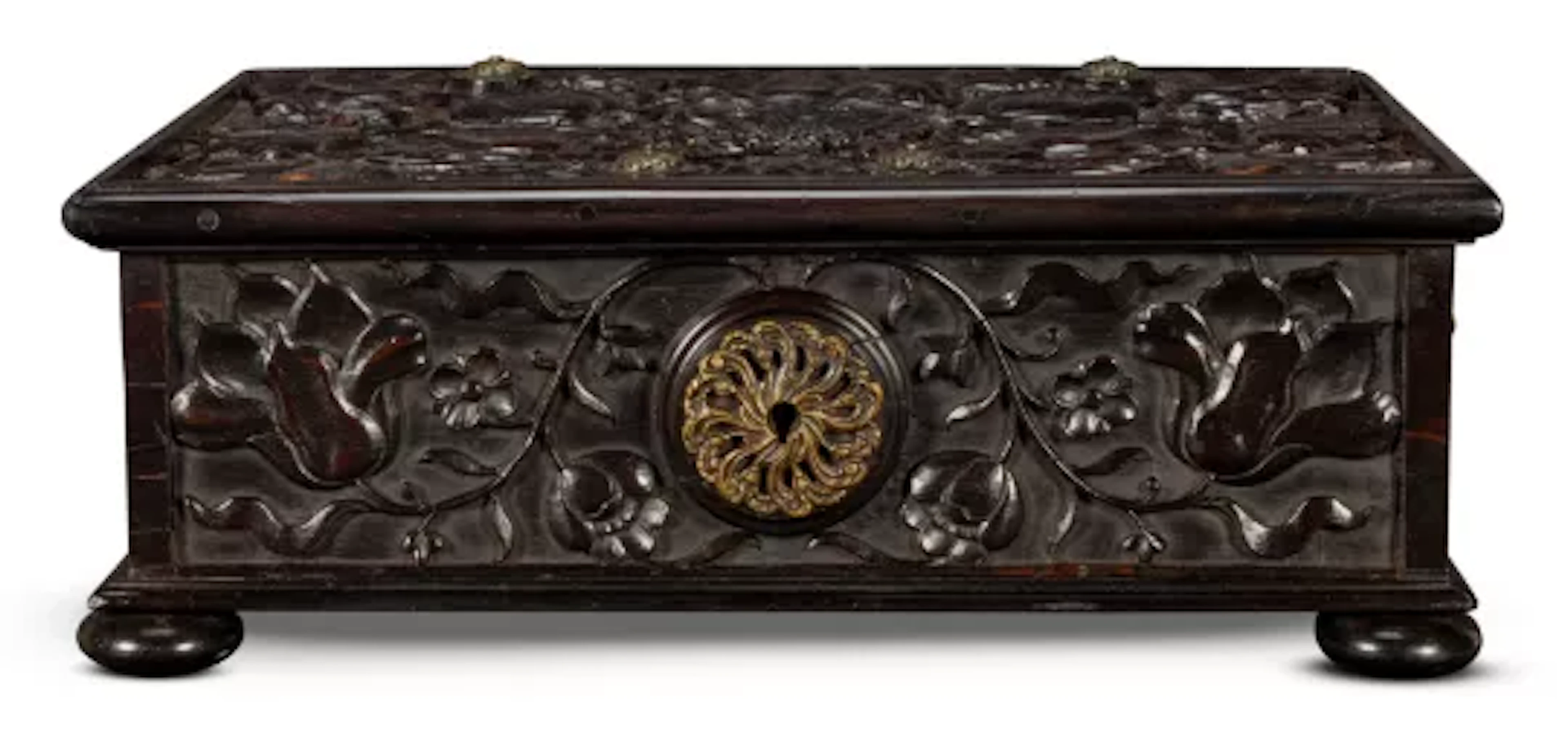 Y A SINHALESE CARVED EBONY DOCUMENT BOX WITH GILT METAL MOUNTS, 17TH/18TH