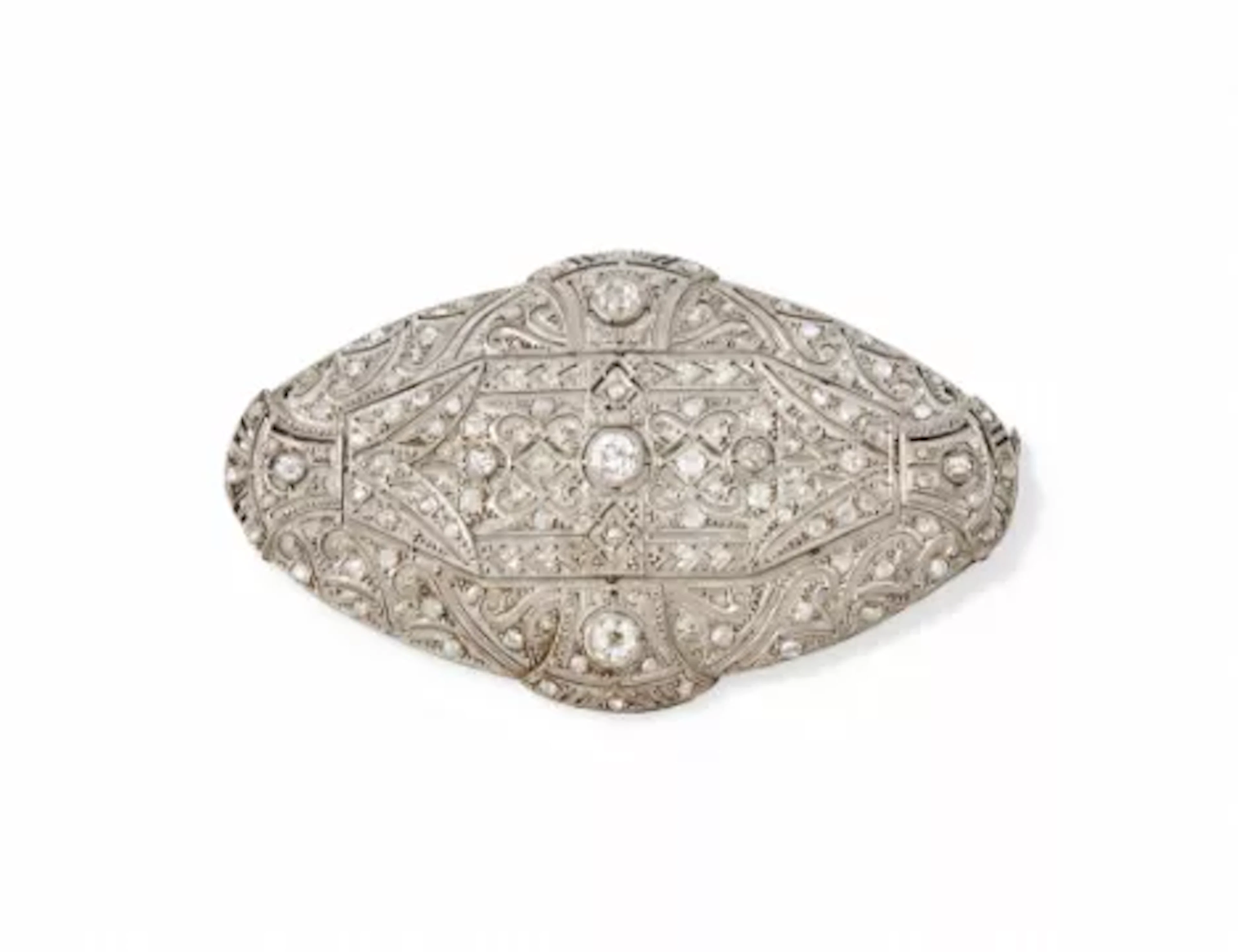 A 1930S DIAMOND SET PANEL BROOCH