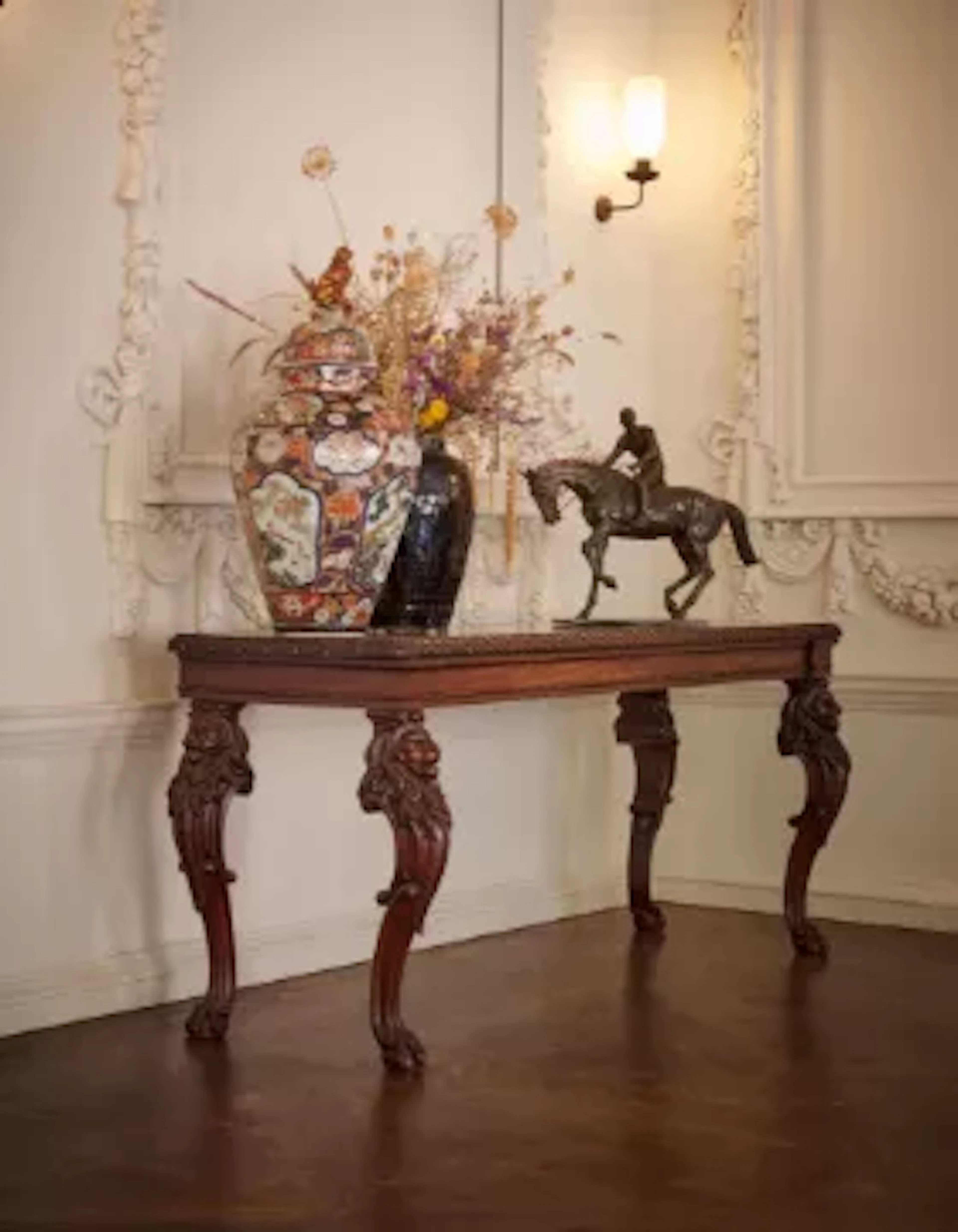 A GEORGE IV MAHOGANY SERVING TABLE, ATTRIBUTED TO GILLOWS, CIRCA 1825