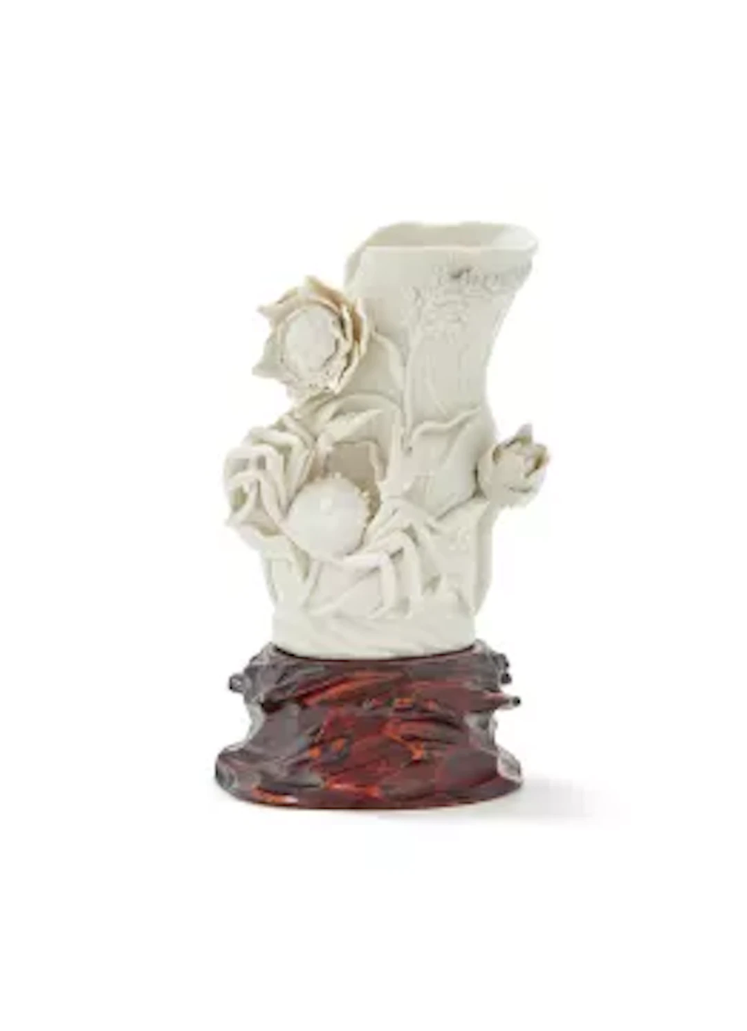 A Chinese Dehua porcelain brush pot, Qing dynasty, 19th century