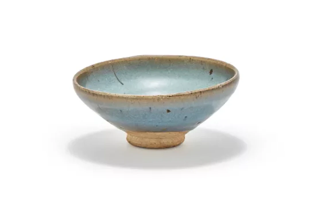 A Chinese Jun Bowl, Yuan or Ming dynasty