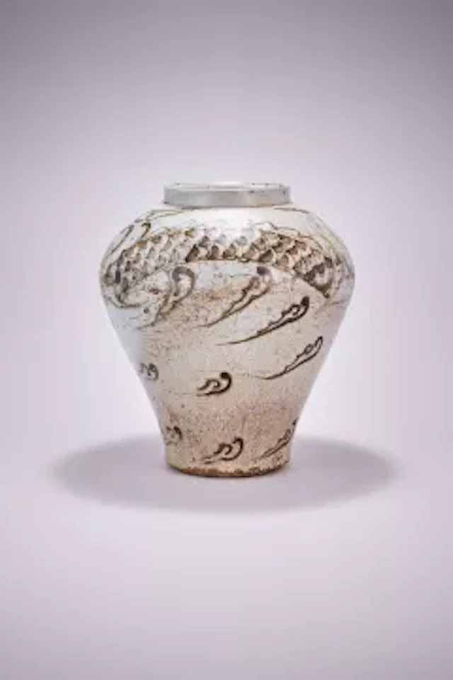 A Korean iron decorated stoneware 'dragon' jar, yongjonhang, Joseon