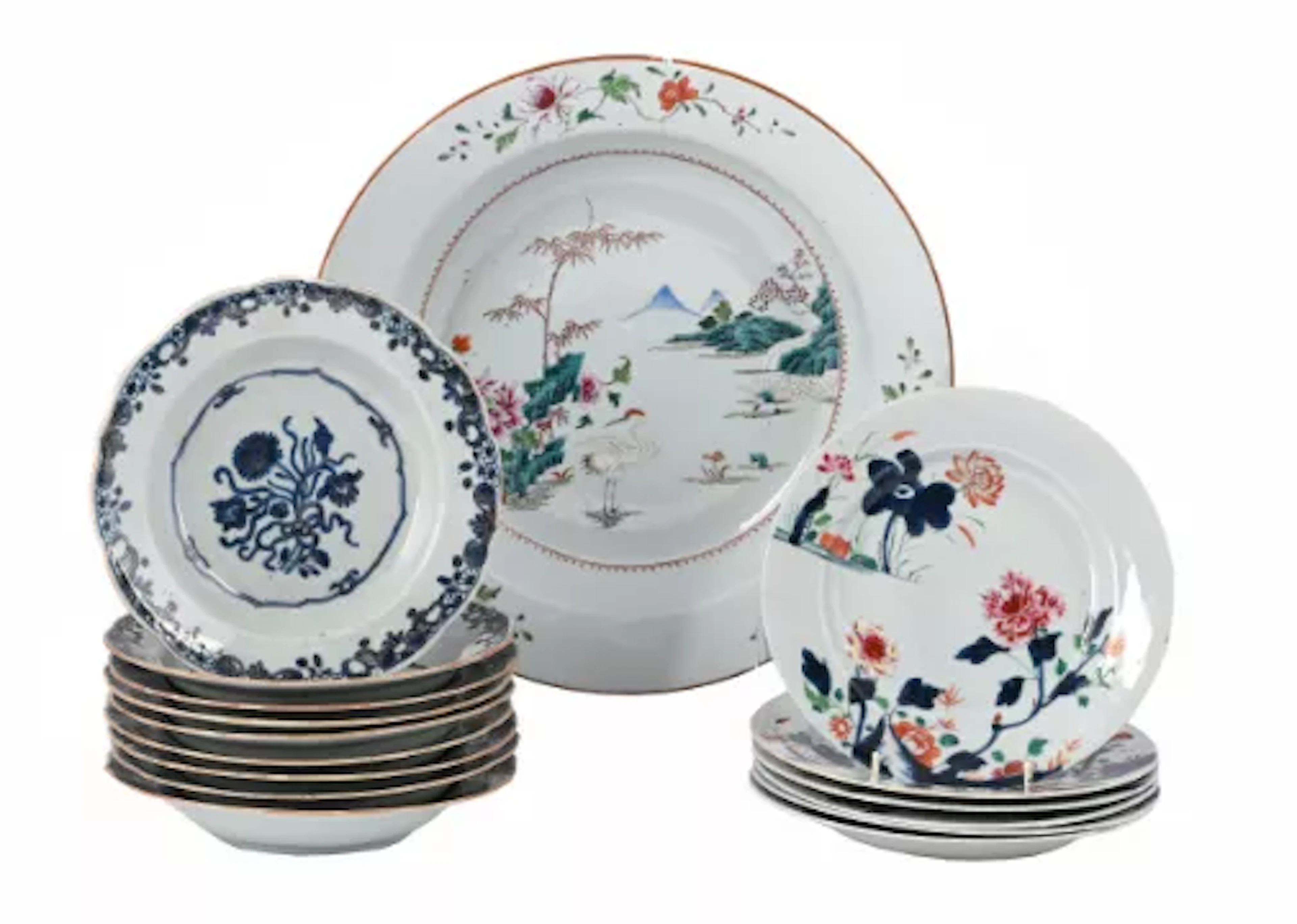A group of sixteen Chinese bowls and plates, Qianlong (1735-1796)