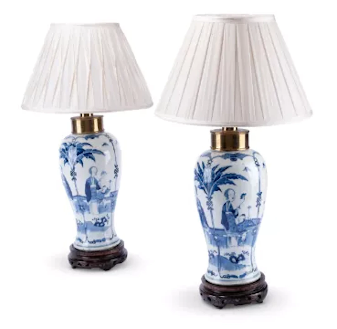 A PAIR OF CHINESE BLUE AND WHITE VASE TABLE LIGHTS, QING DYNASTY, 19TH CENTURY