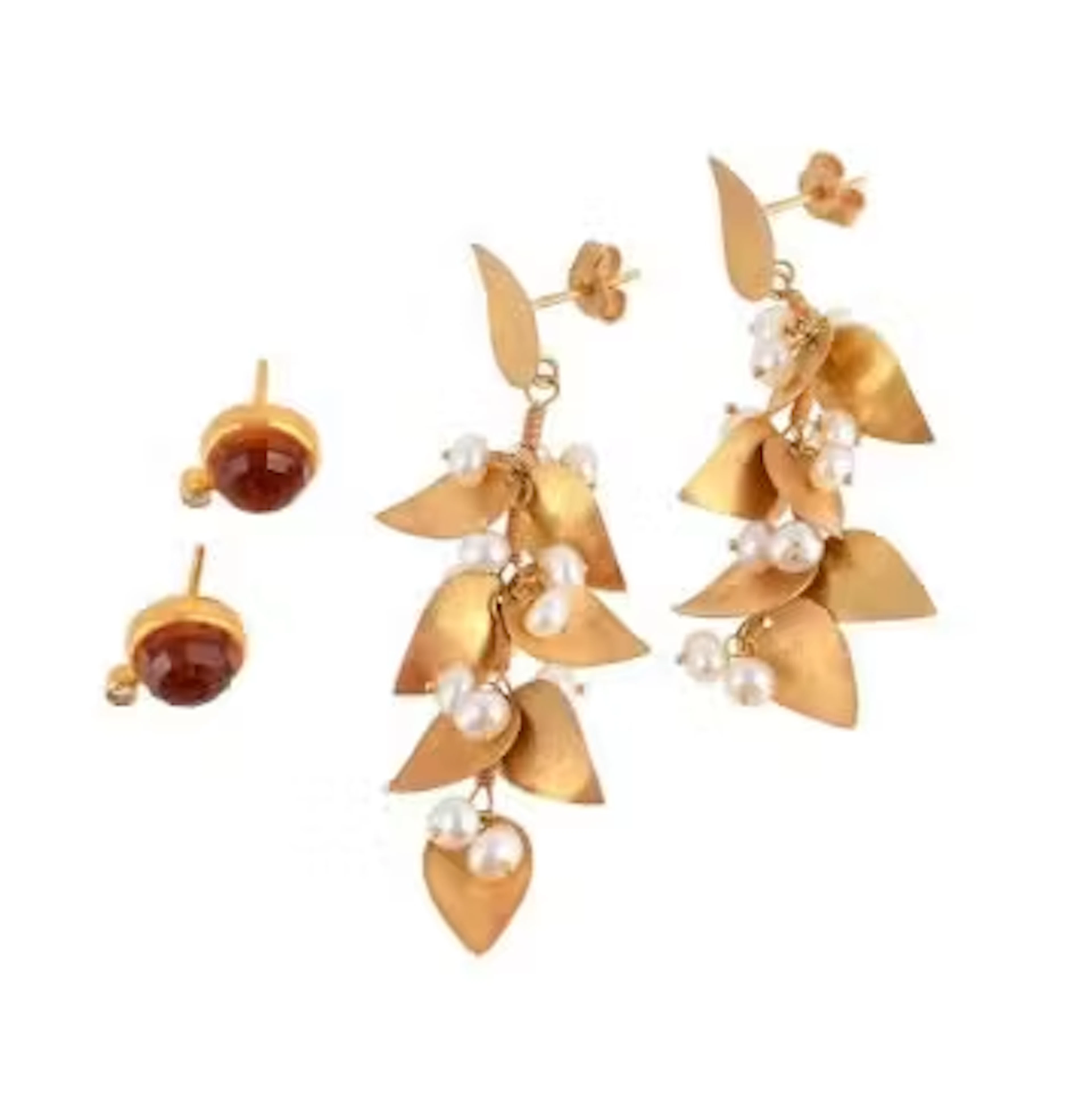 TWO PAIRS OF EARRINGS