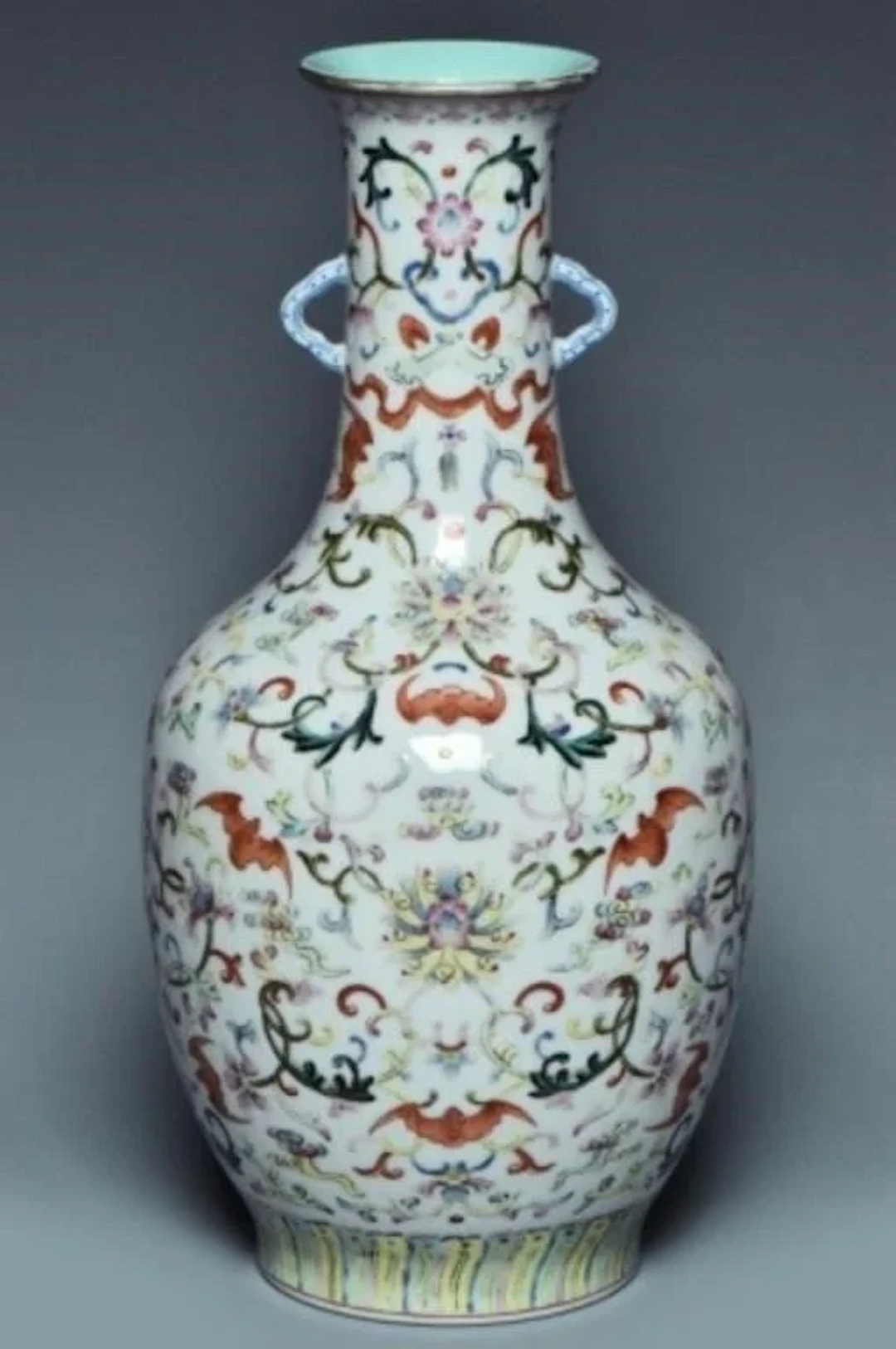 A FAMILLE ROSE VASE QIANLONG MARK AND PERIOD