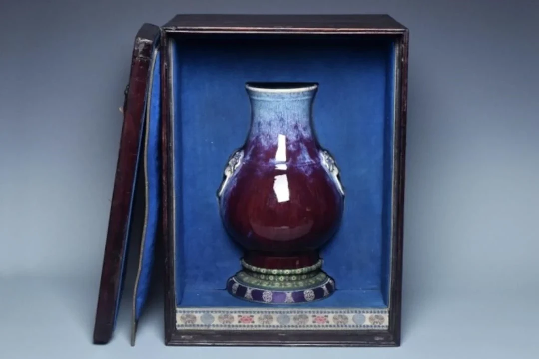 A FLAMBE VASE YONGZHENG MARK & PERIOD STAND & BOX
