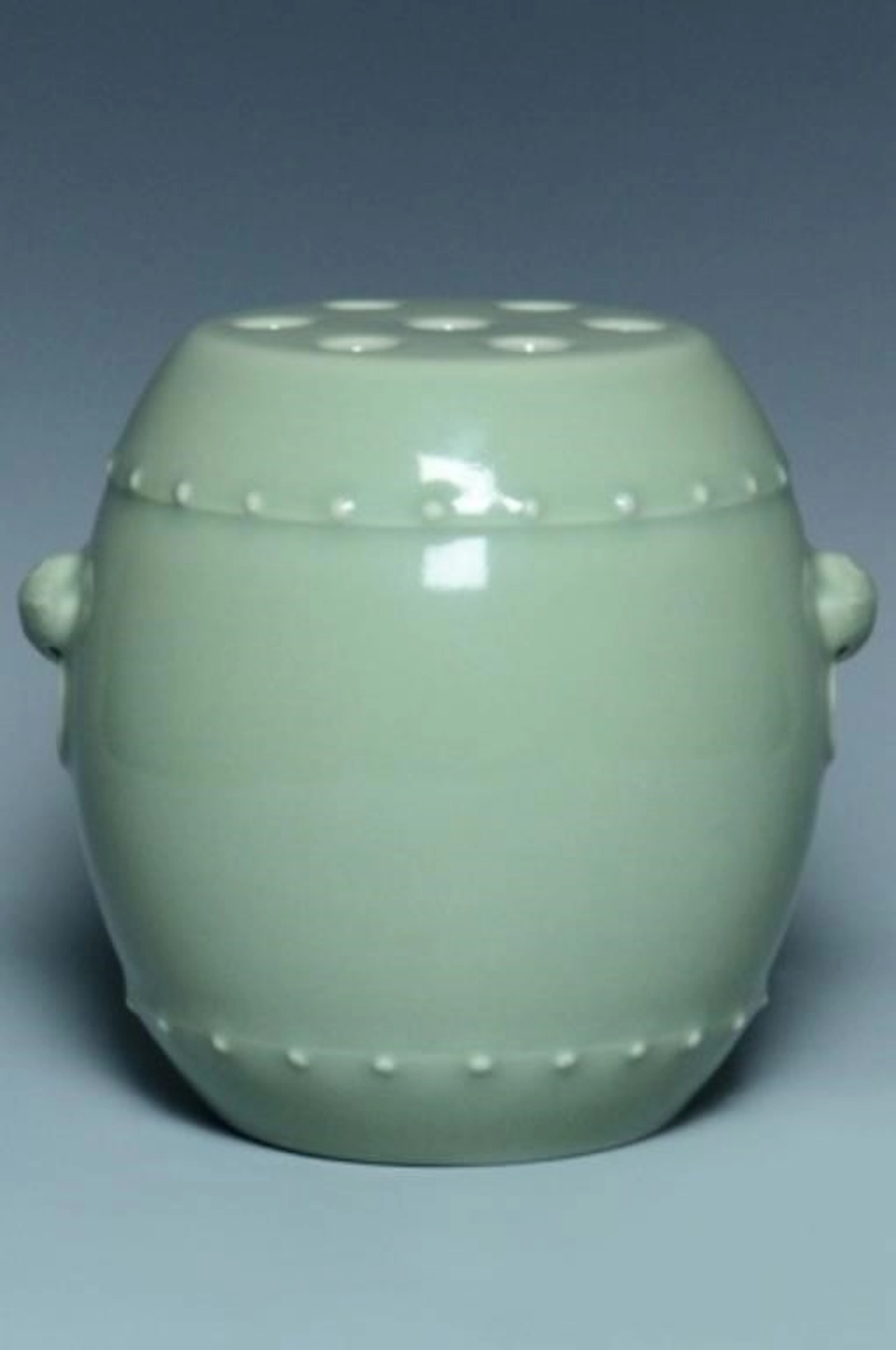 A CELADON DRUM-SHAPED VASE QIANLONG MARK & PERIOD