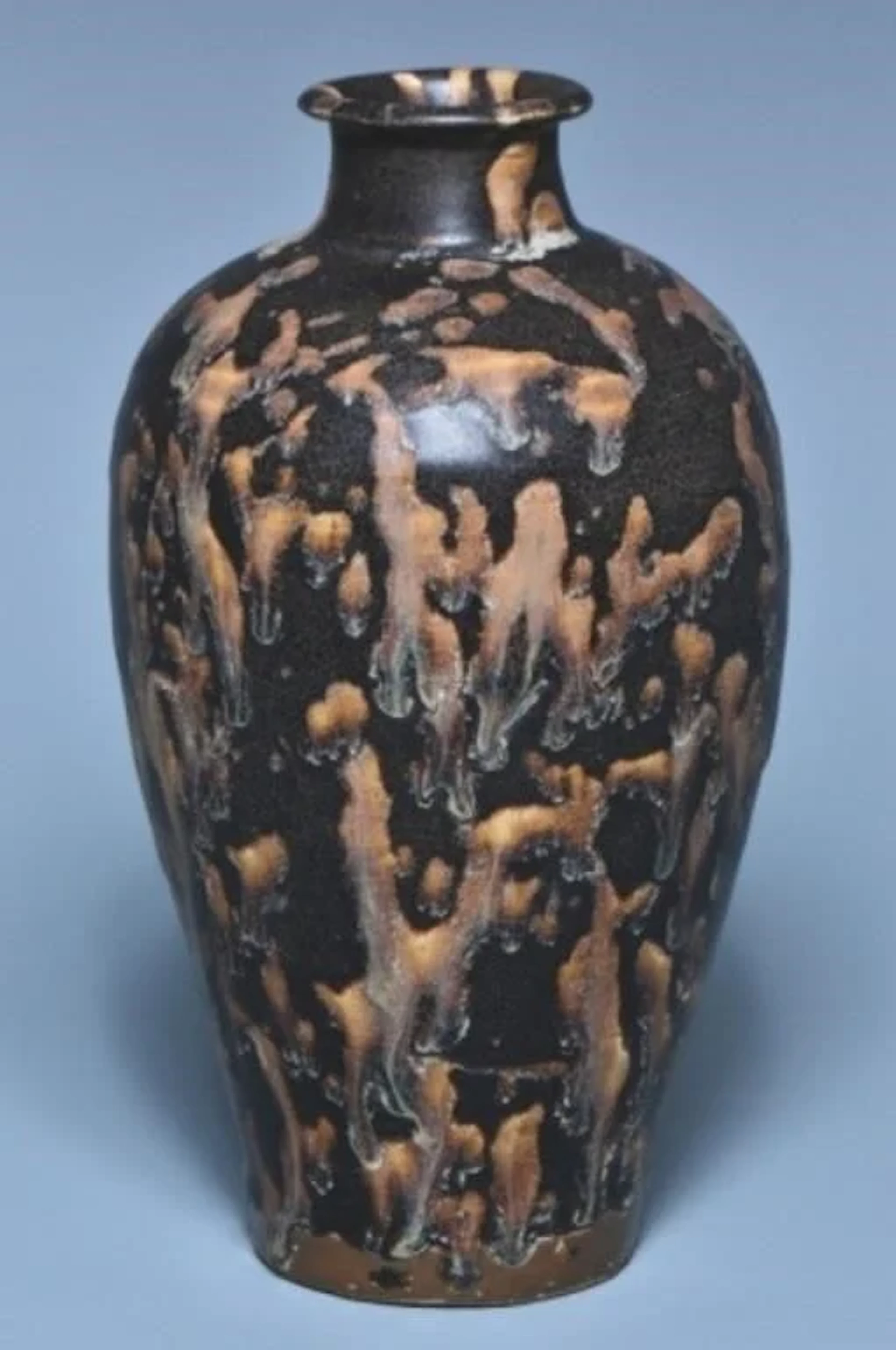 A SONG DYNASTY JIZHOU TORTOISESHELL GLAZED VASE