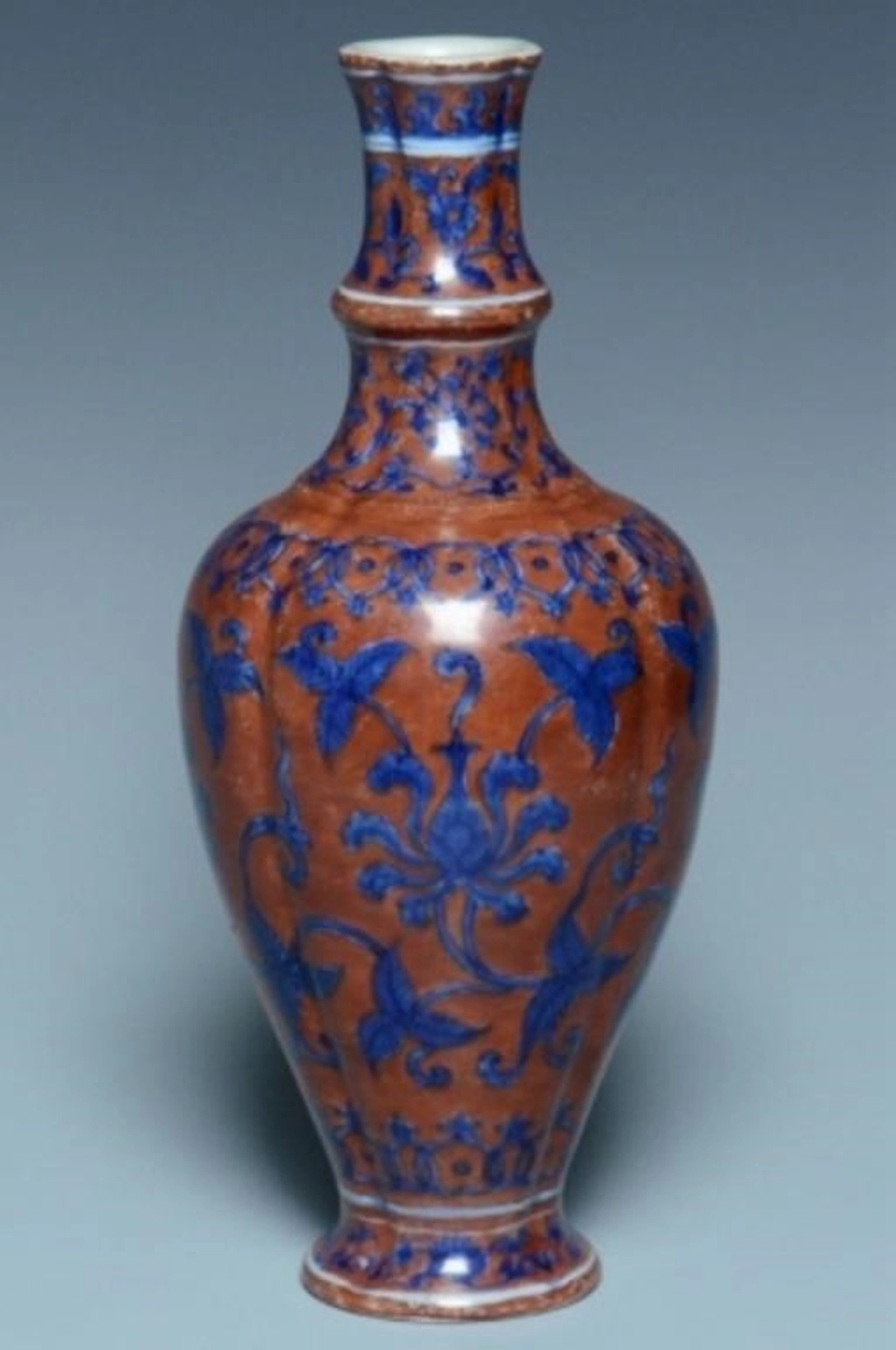A MING DYNASTY VASE JIAJING MARK AND PERIOD