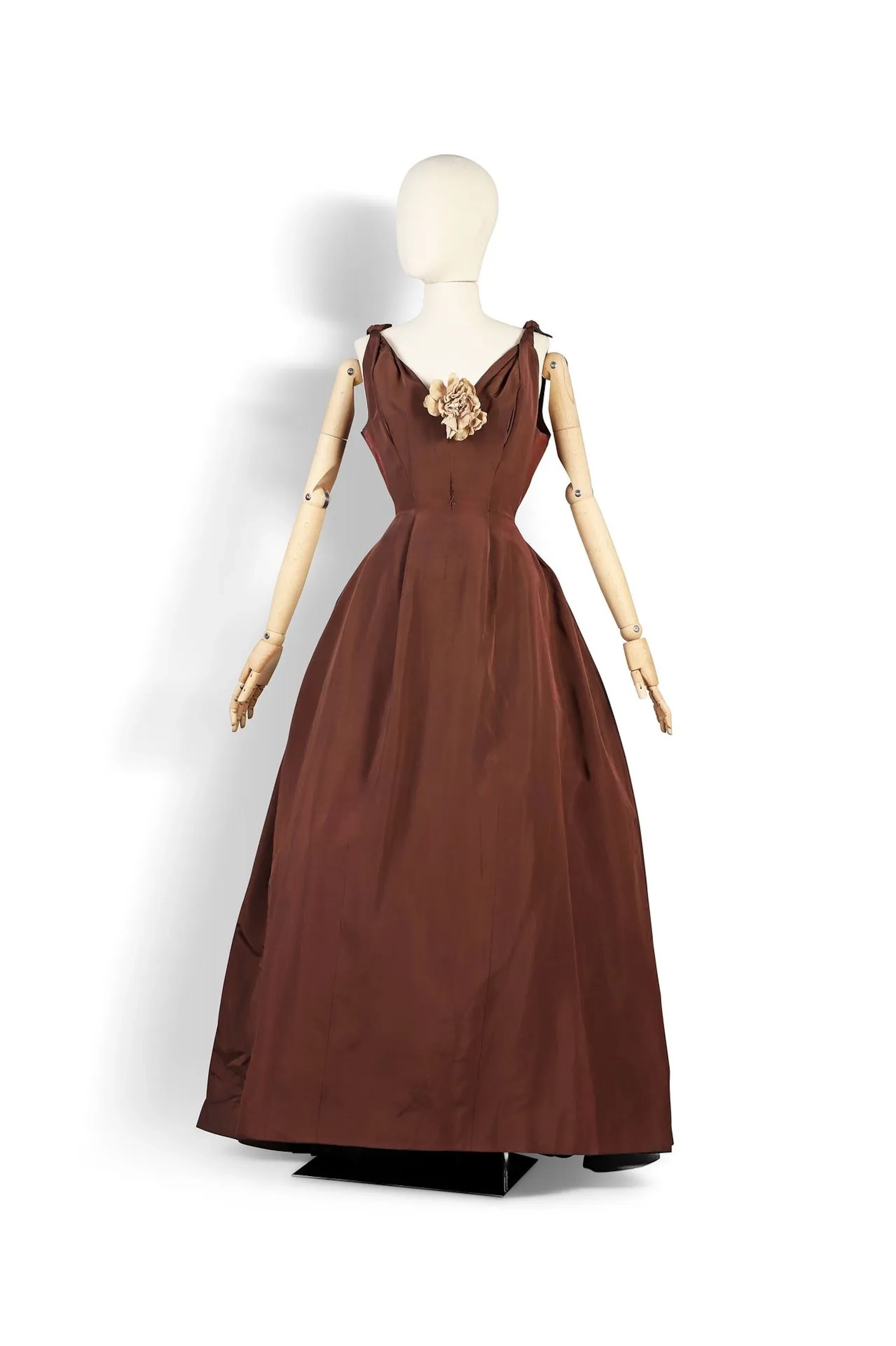 CHRISTIAN DIOR HAUTE COUTURE - FALL-WINTER 1953 - Lot 49
