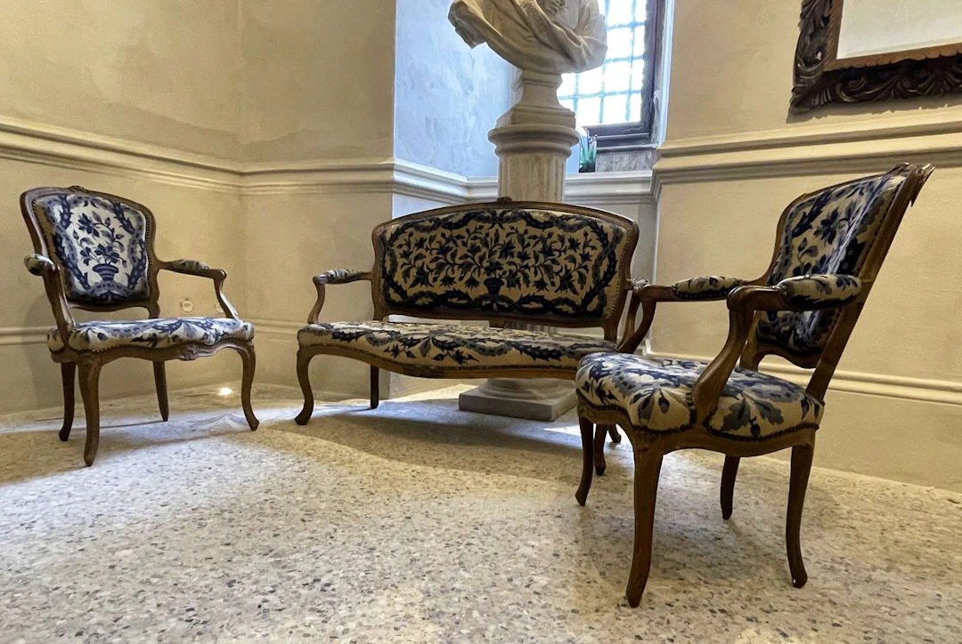 Bench, carved and moulded wood