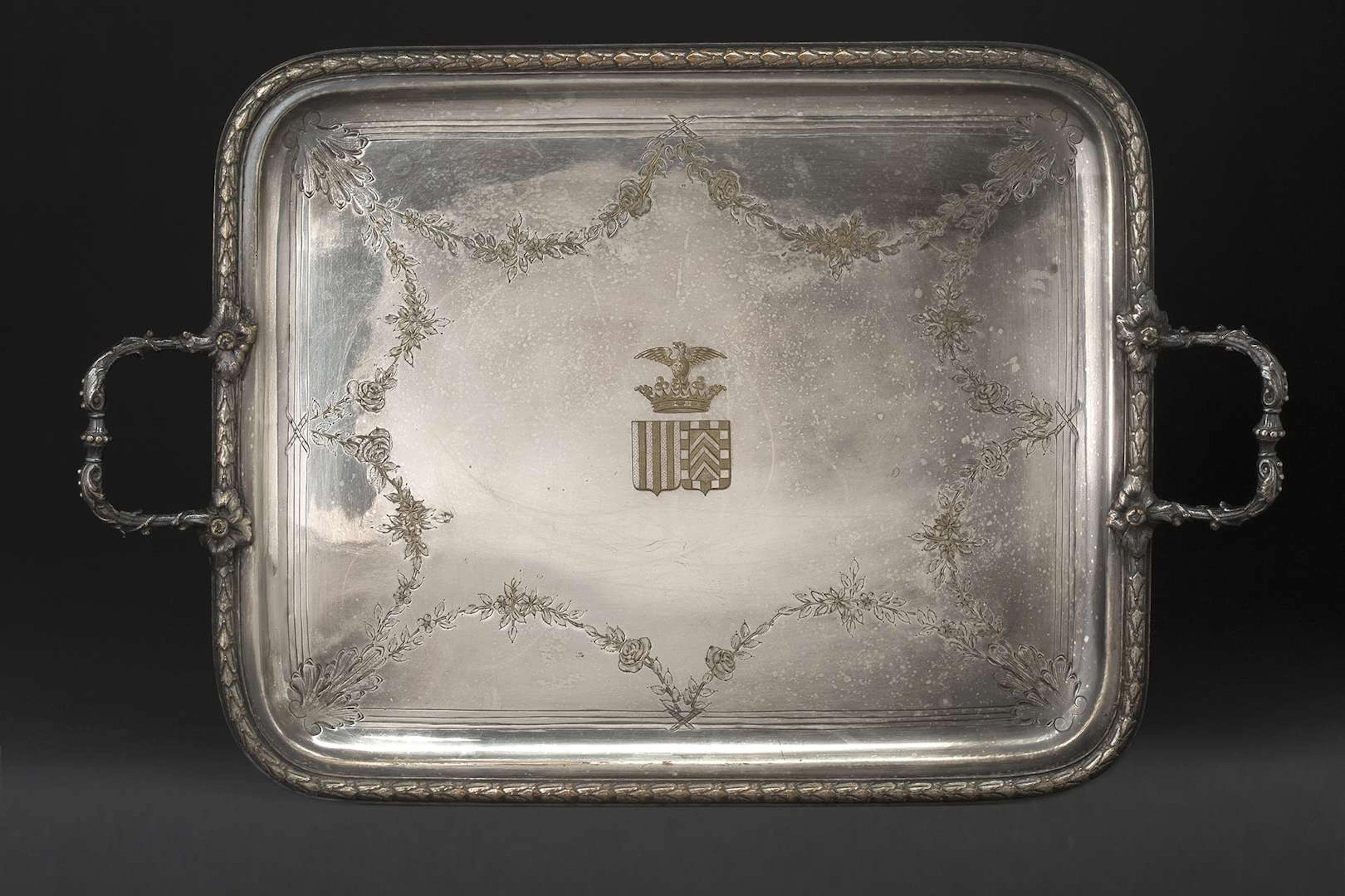 COAT OF ARMS PLATTER