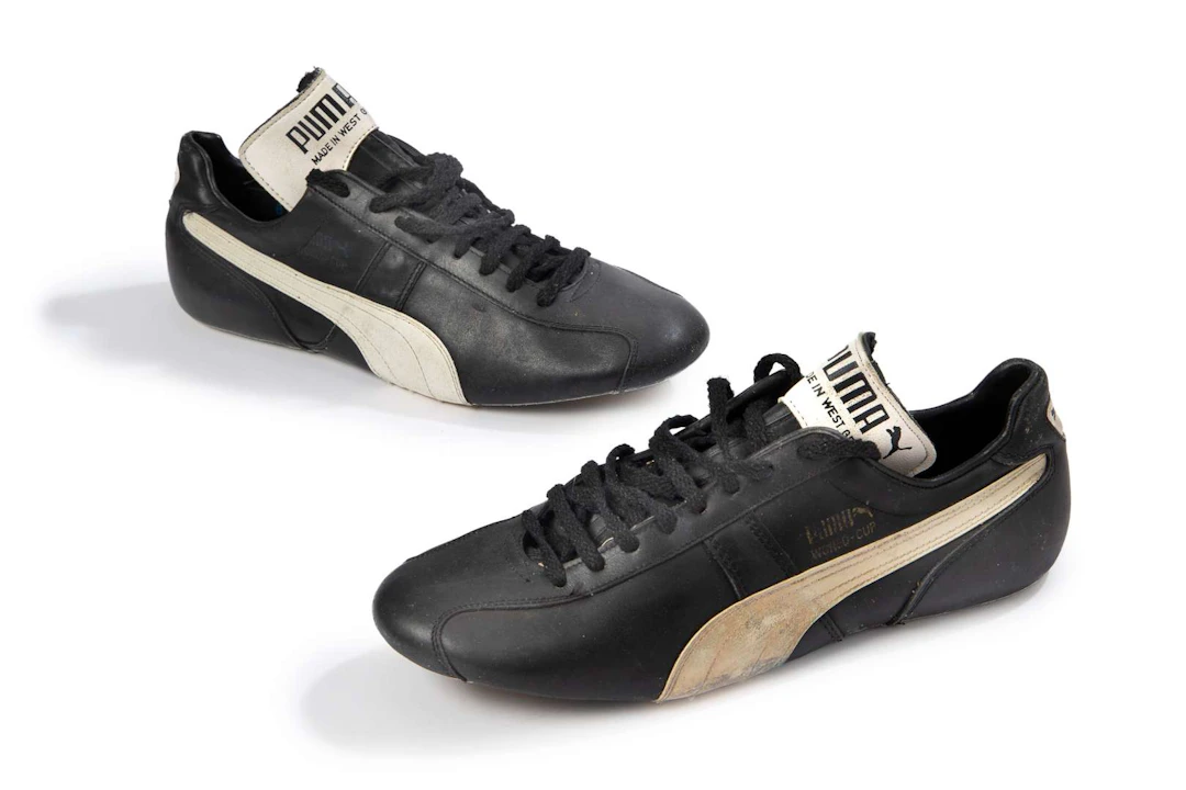 FOOTBALL Diego MARADONA, Shoes worn in Barcelona