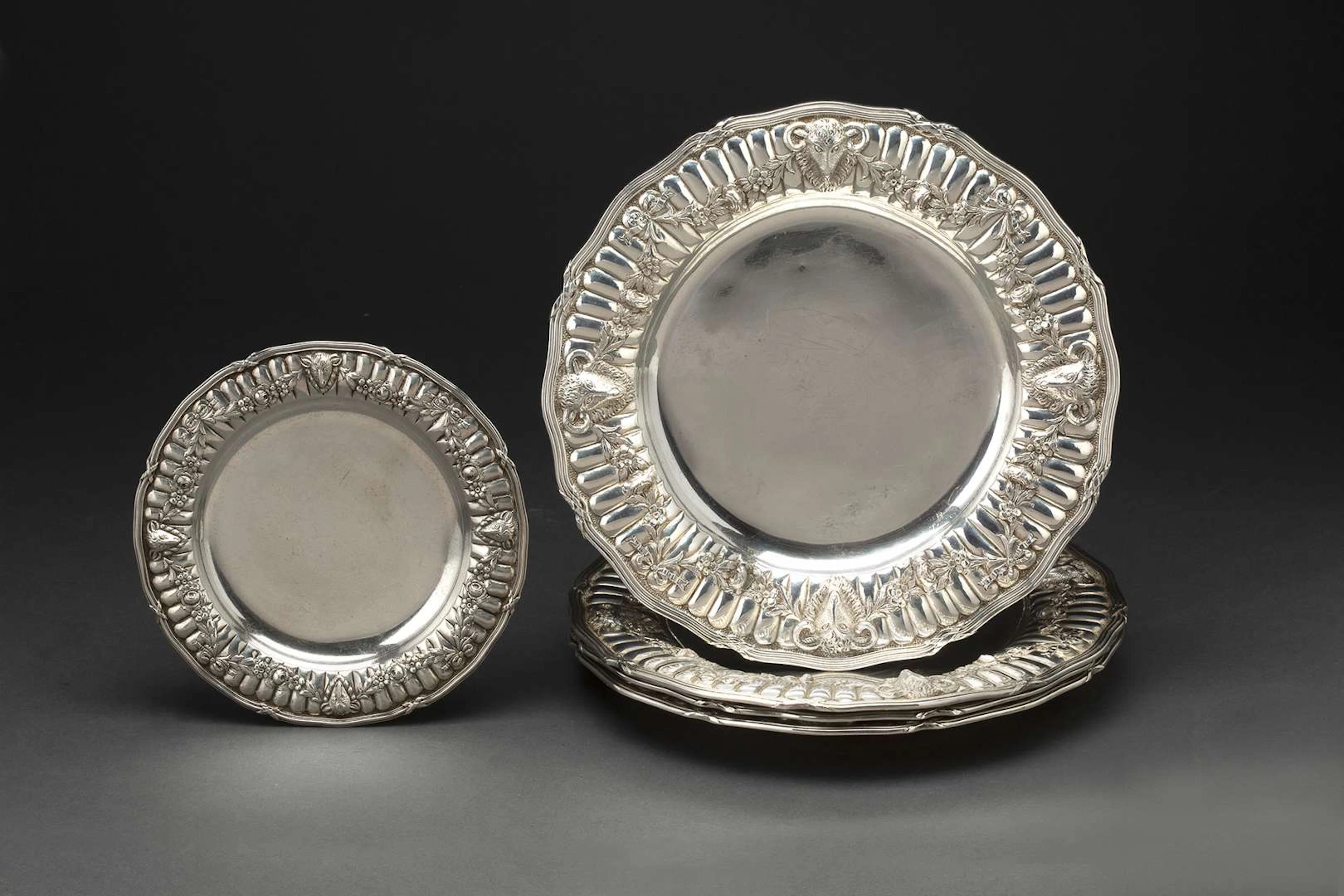 SILVERWARE SET