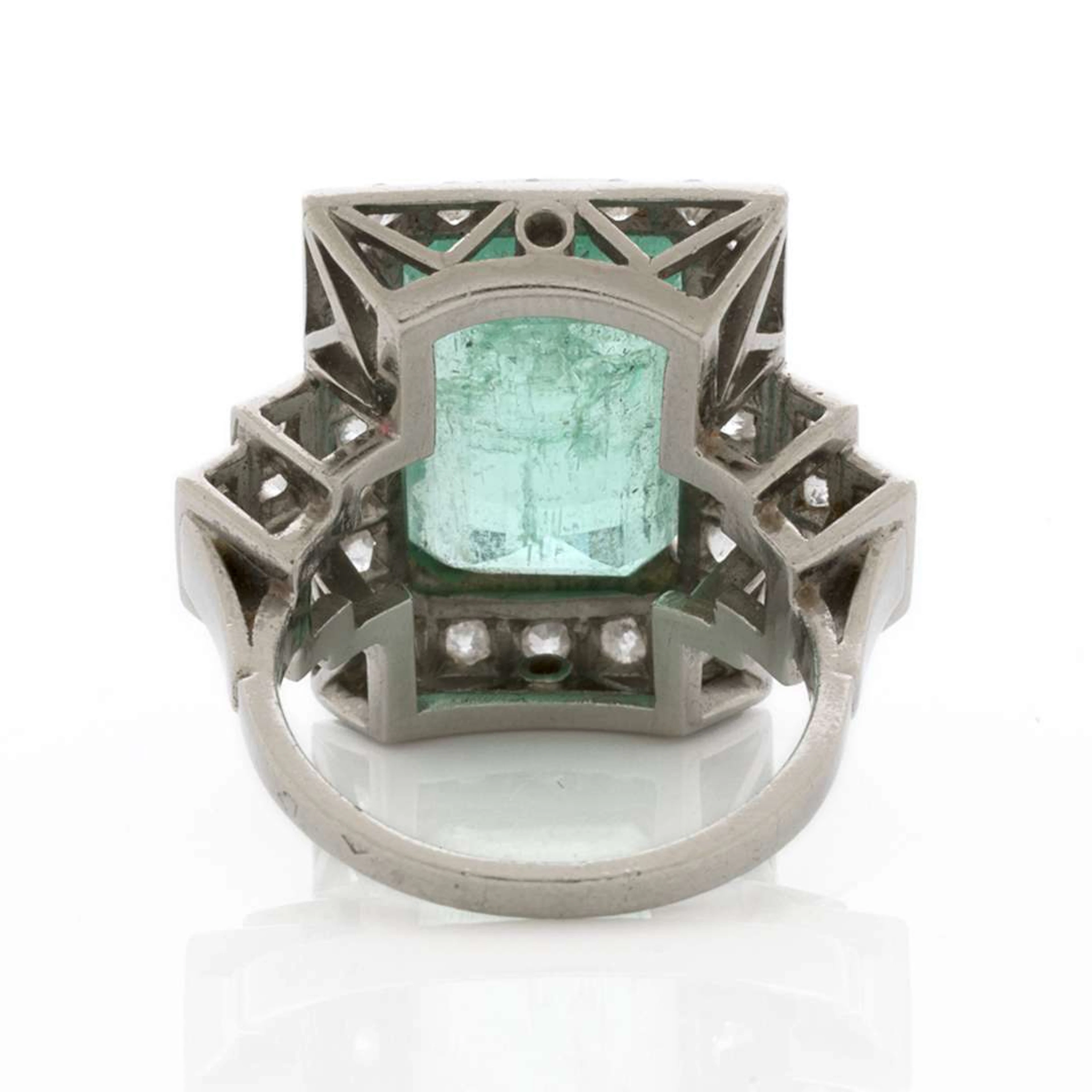 “ART DECO” RING, Art Deco platinum frame