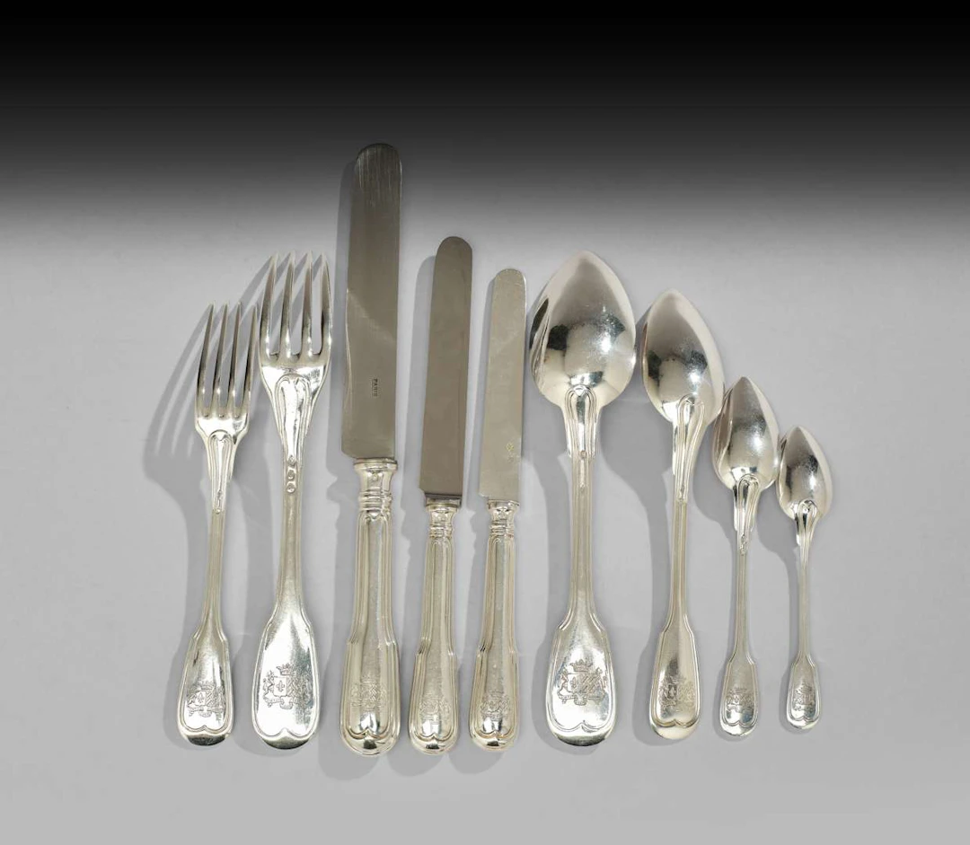 SET OF HOUSEHOLD CUTLERY, RECONSTITUTED