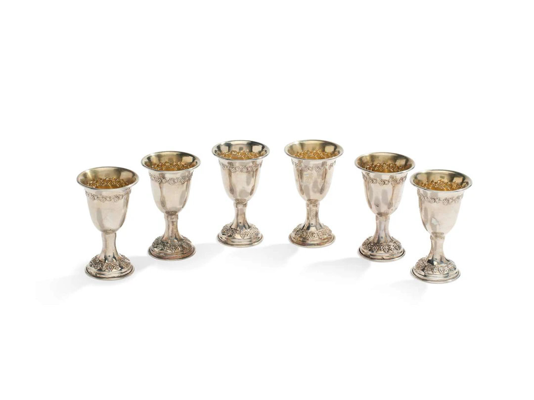 SIX LIKER GLASSES