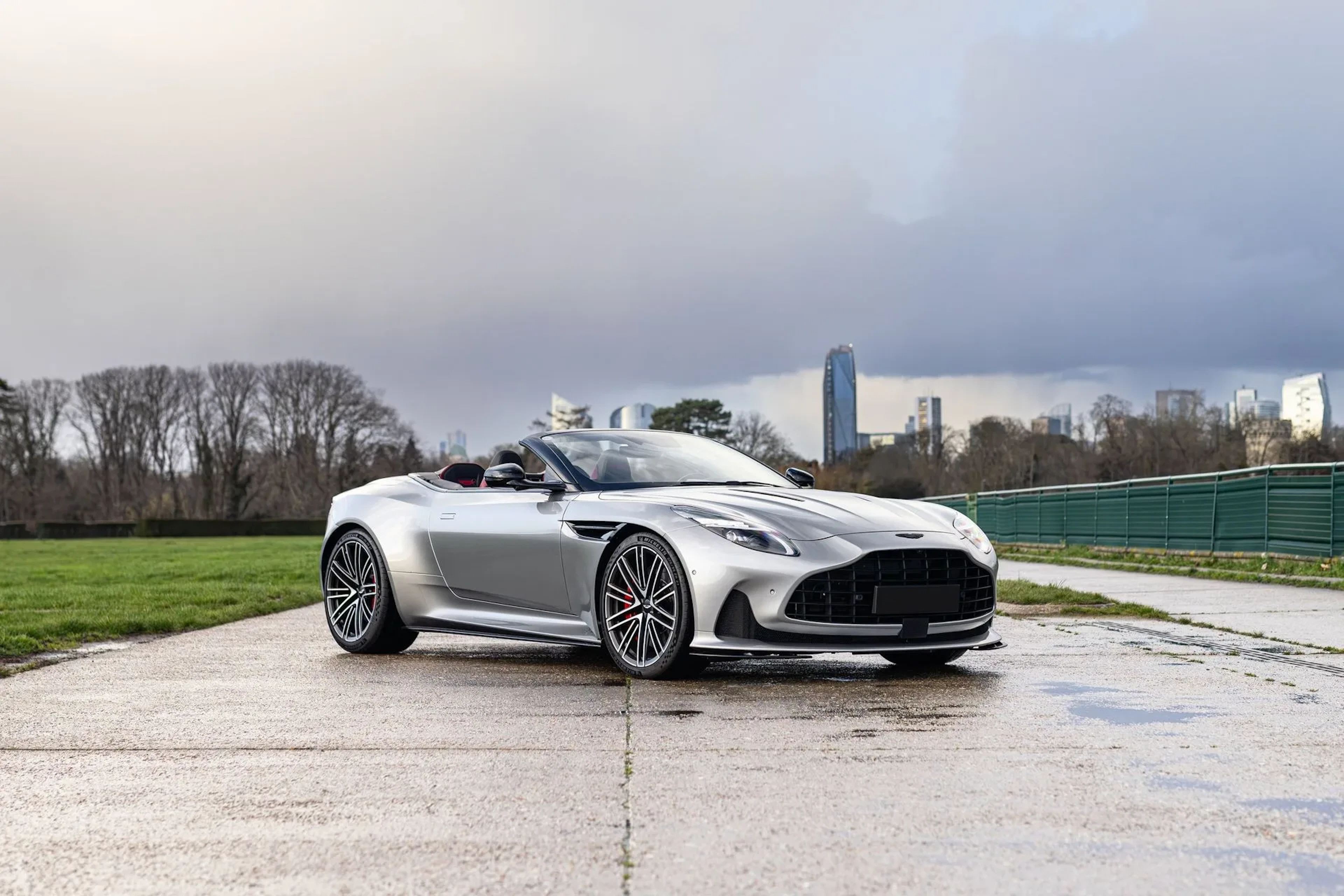 2024 - Aston Martin DB12 Volante - Lot 81
