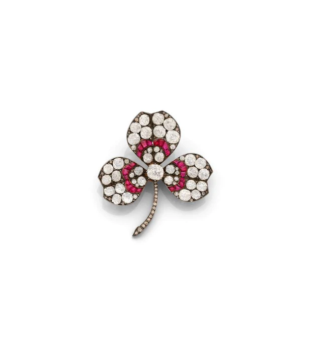 “CLOVER” BROOCH, PB: 22,6g
