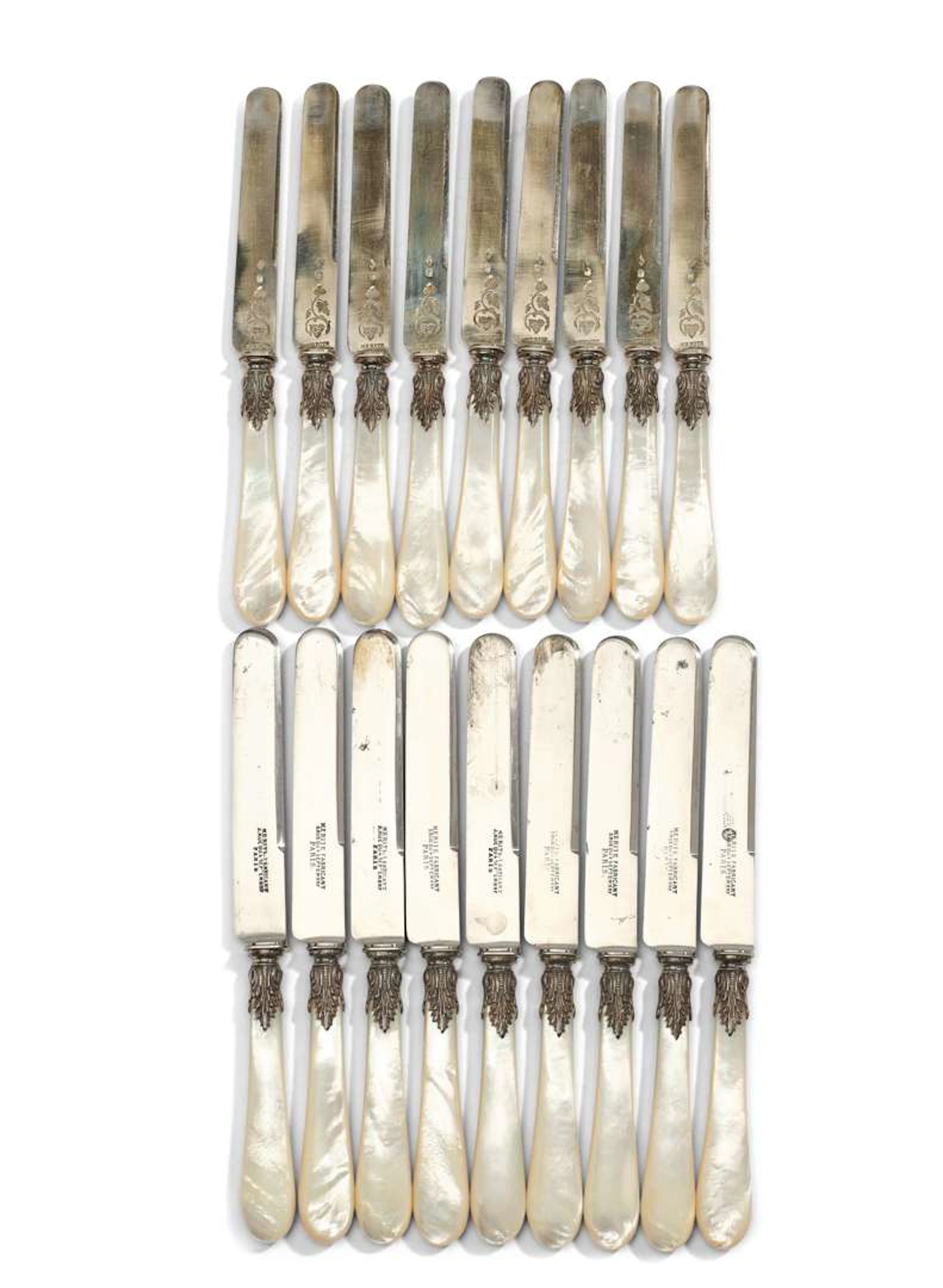 EIGHTEEN DESSERT KNIVES
