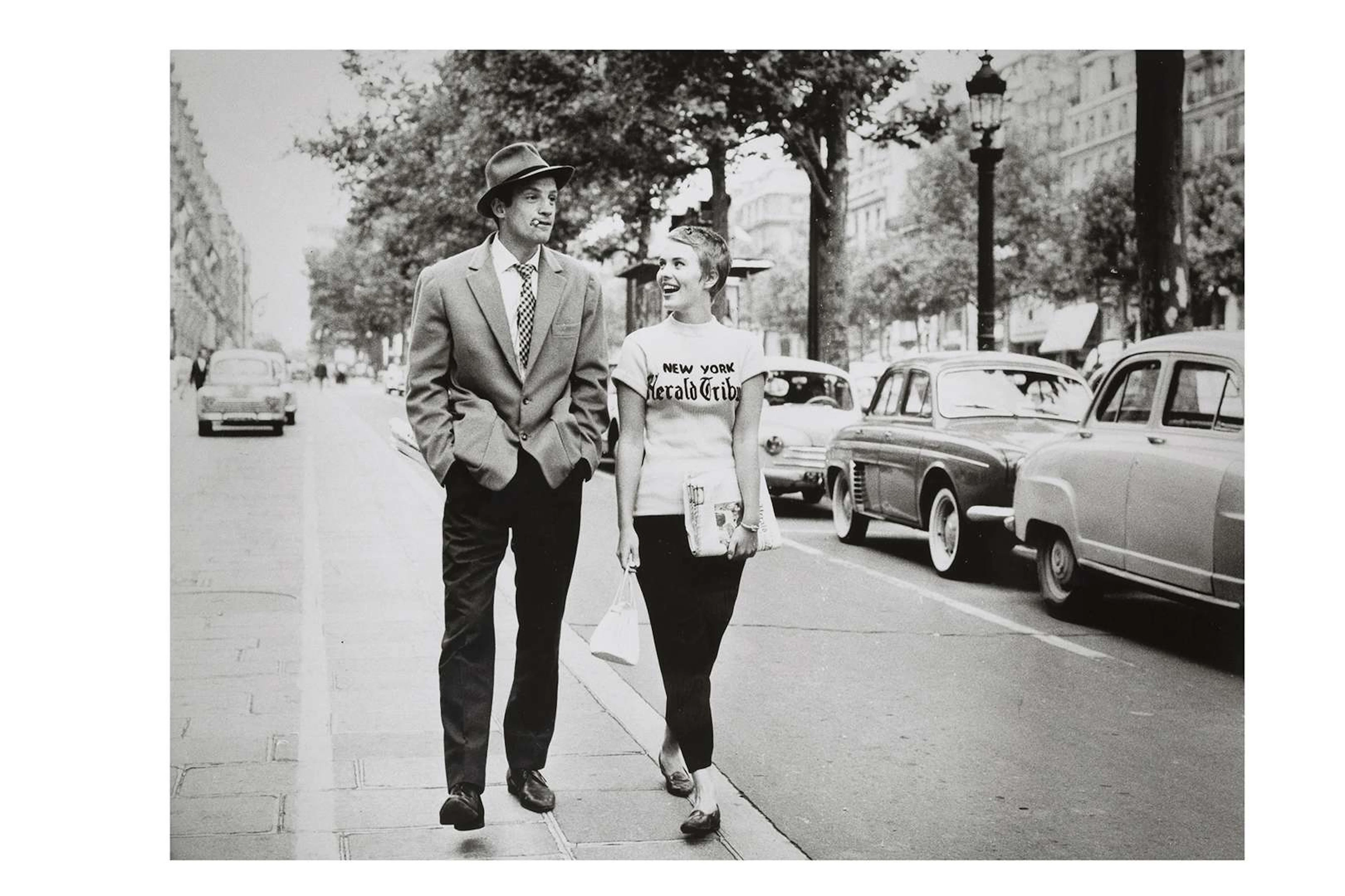 Raymond CAUCHETIER (1920–2021), Breathless, Jean-Luc Godard. Walking