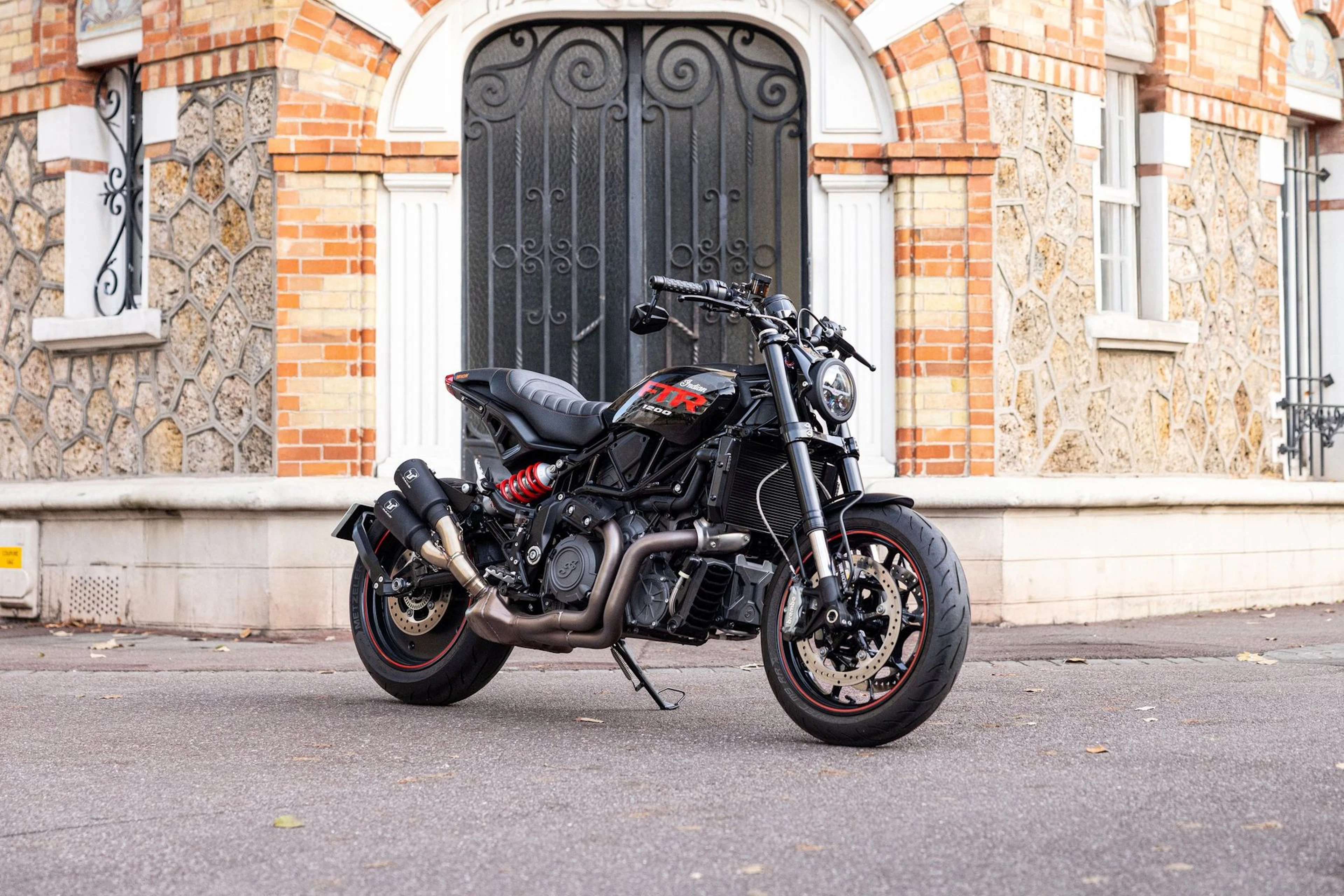 2024 - Indian FTR 1200 Carbon Black Series "87 km - Lot 116